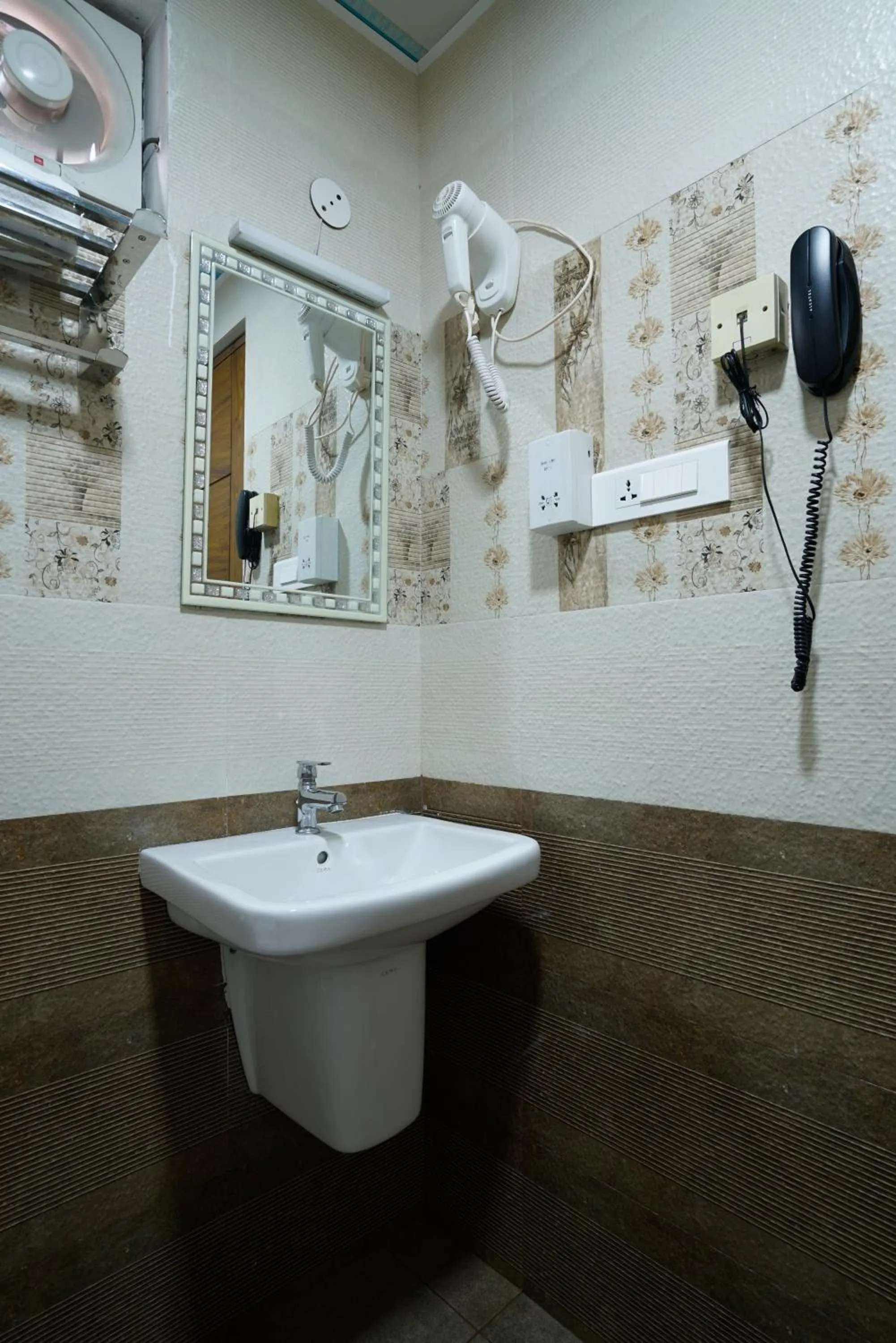 Bathroom in Hotel Signature Cochin