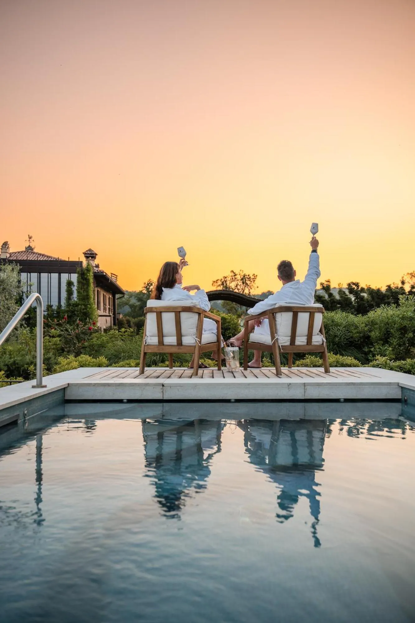 Swimming pool in Conti Thun Wine Resort
