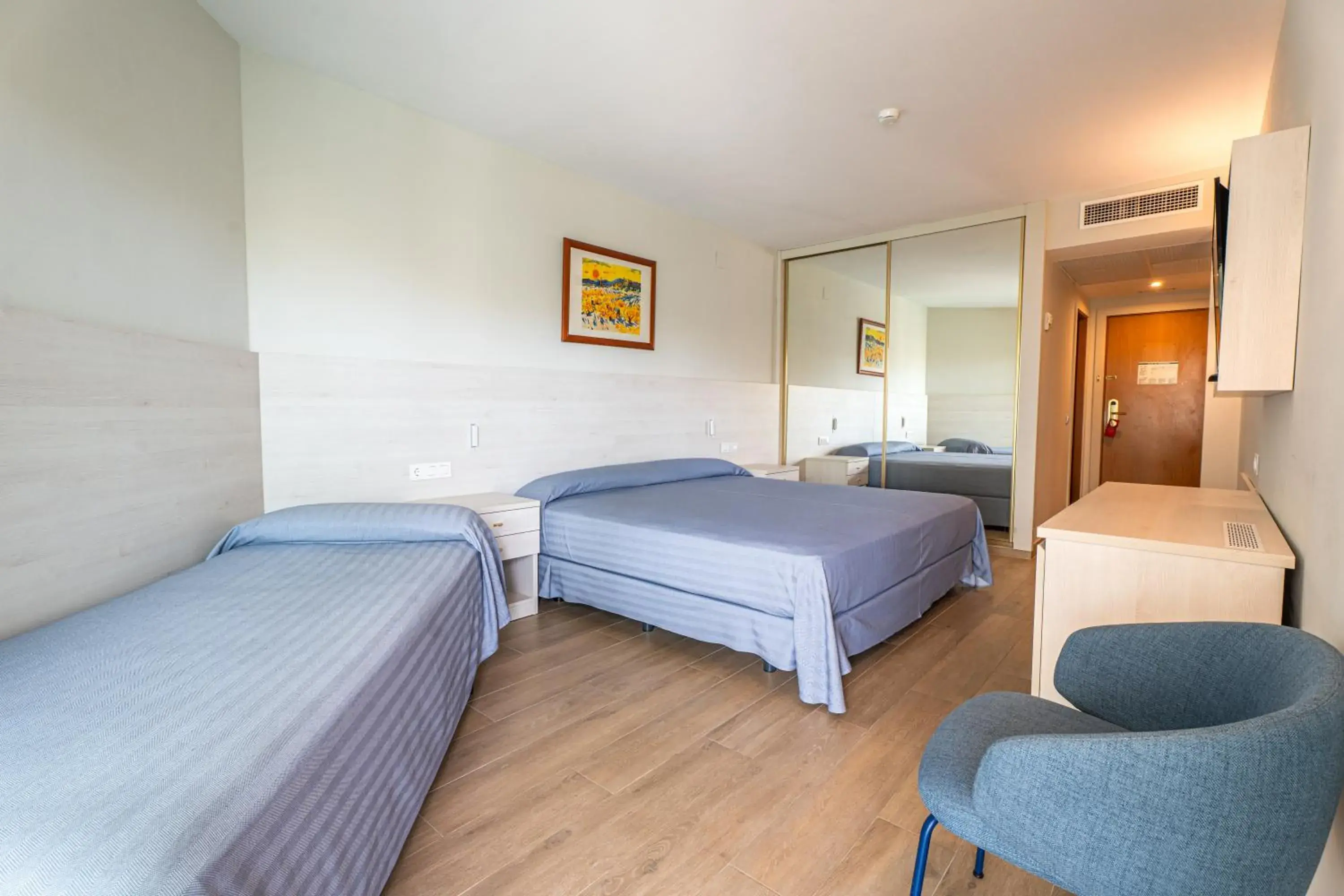 Bedroom, Bed in Hotel Canada Palace Bedroom, Bed in Hotel Canada Palace