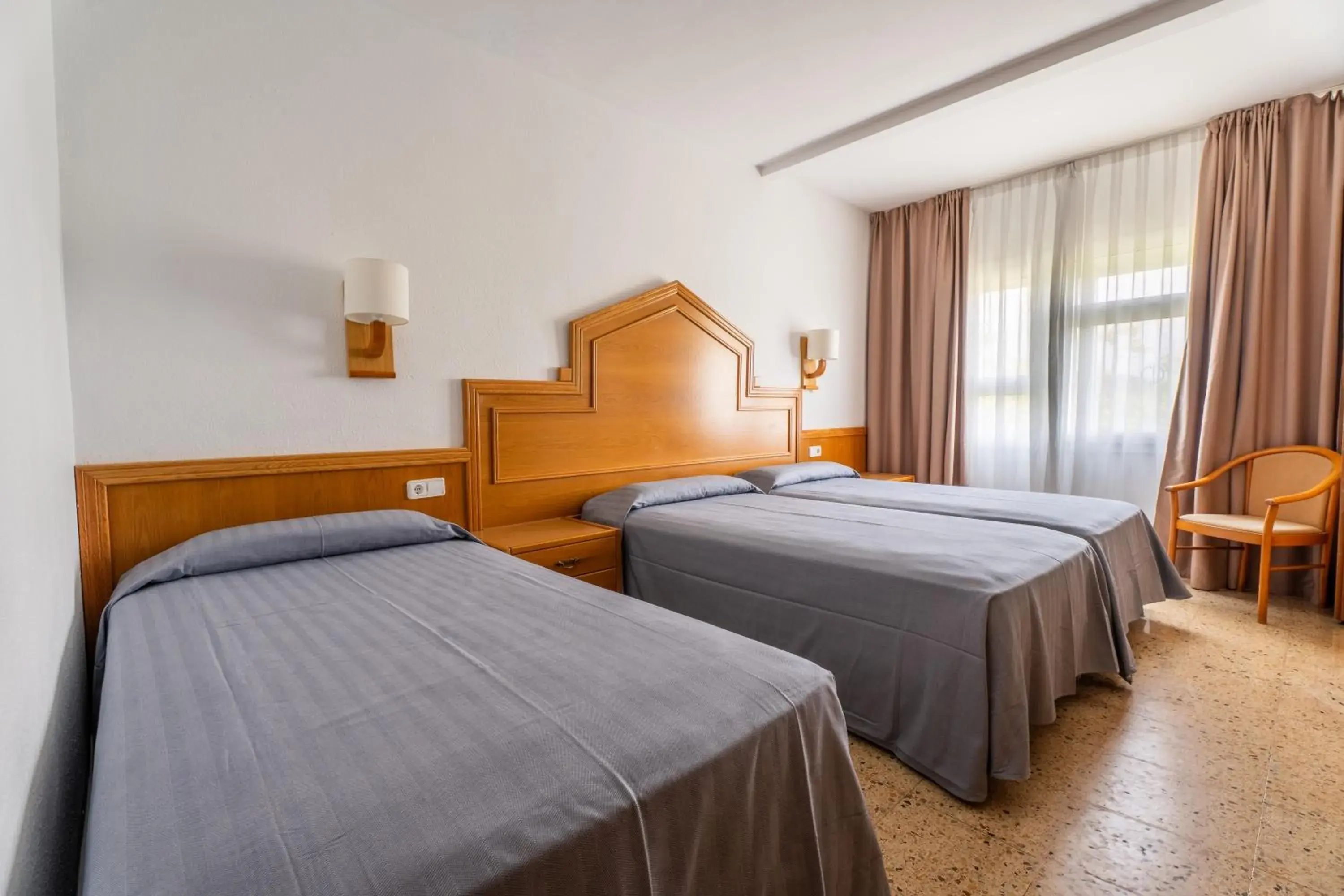 Photo of the whole room, Bed in Hotel Canada Palace Photo of the whole room, Bed in Hotel Canada Palace