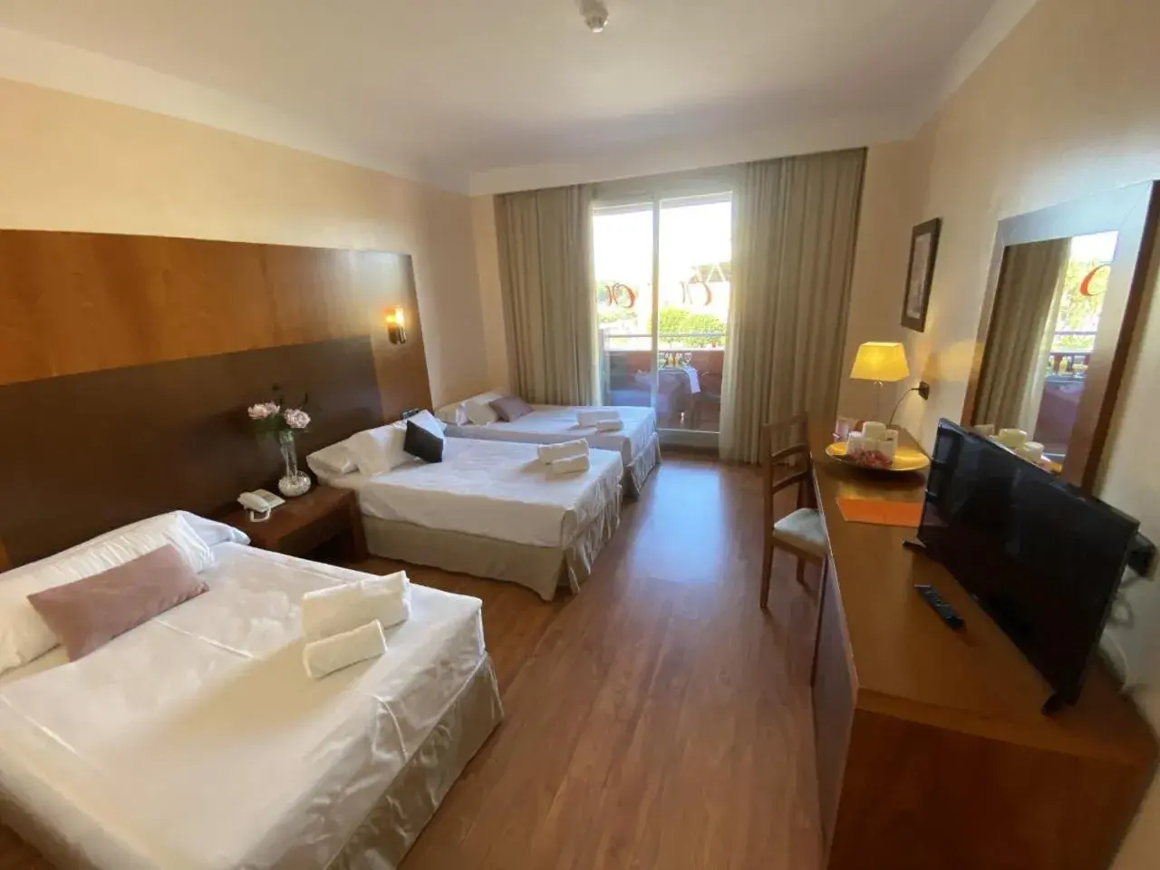 Bed in Hotel Montera Plaza Bed in Hotel Montera Plaza