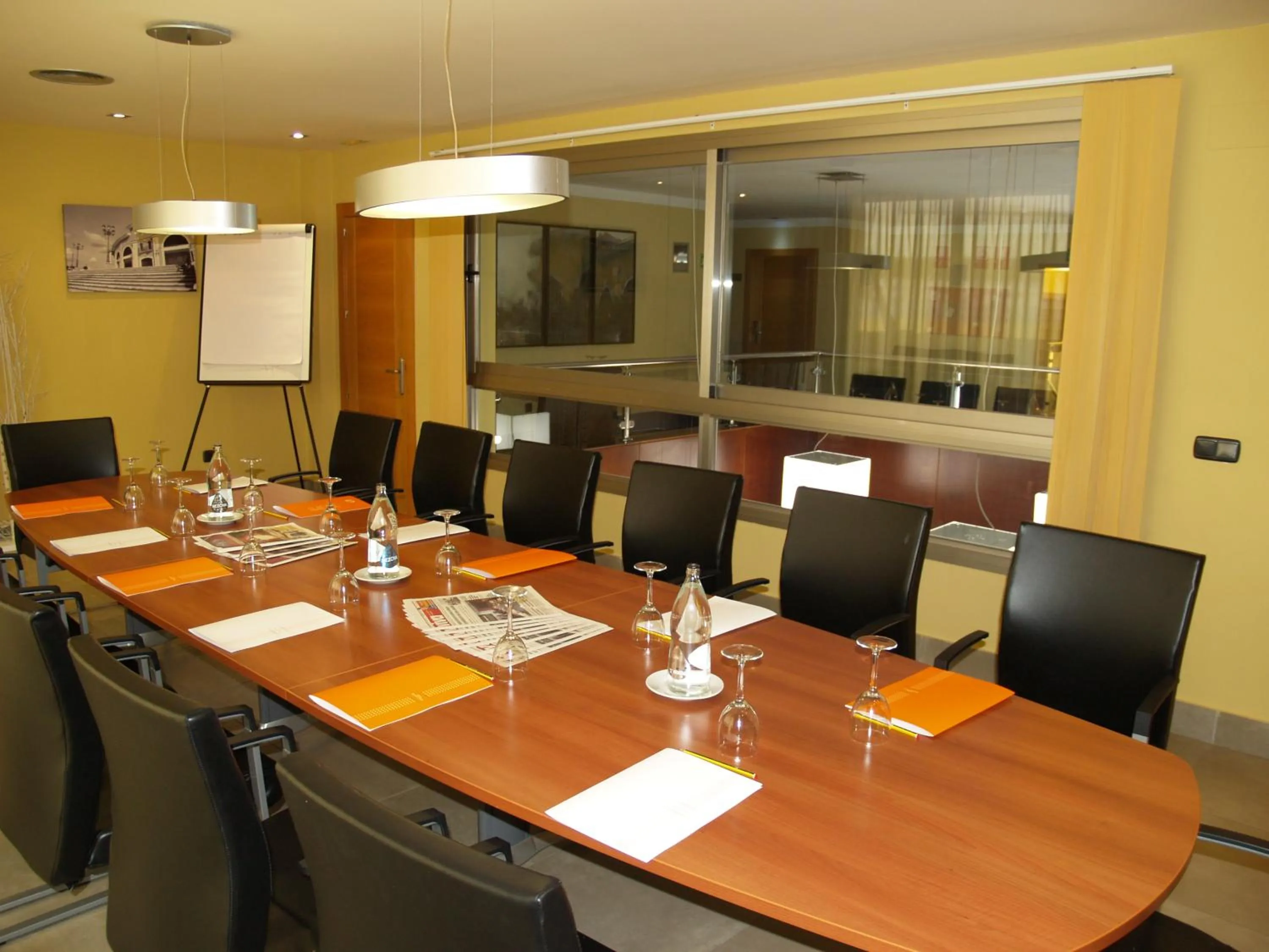 Meeting/conference room in Hotel Montera Plaza