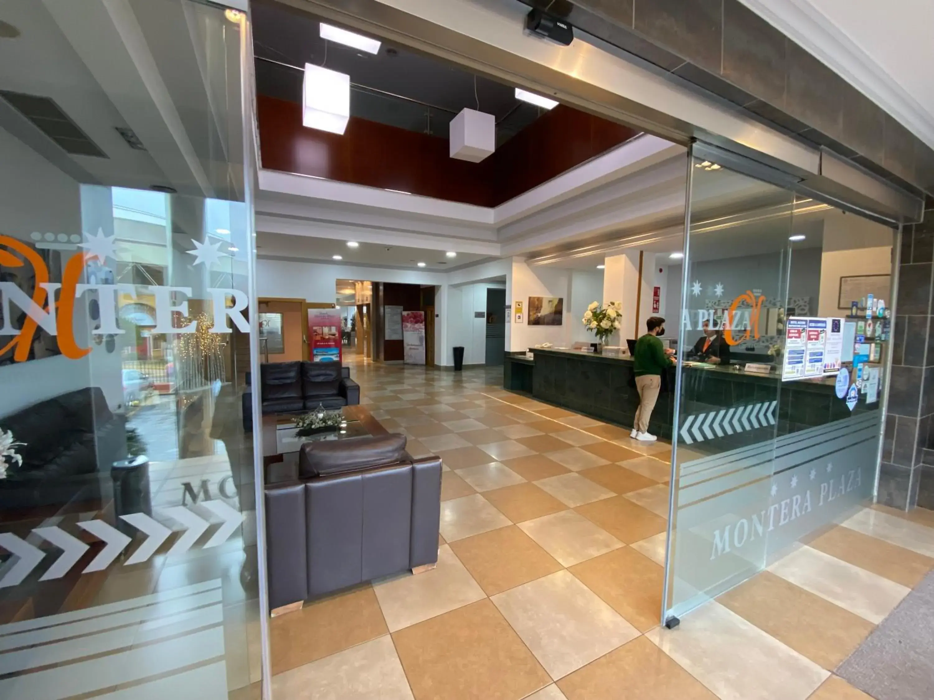 Lobby or reception in Hotel Montera Plaza Lobby or reception in Hotel Montera Plaza