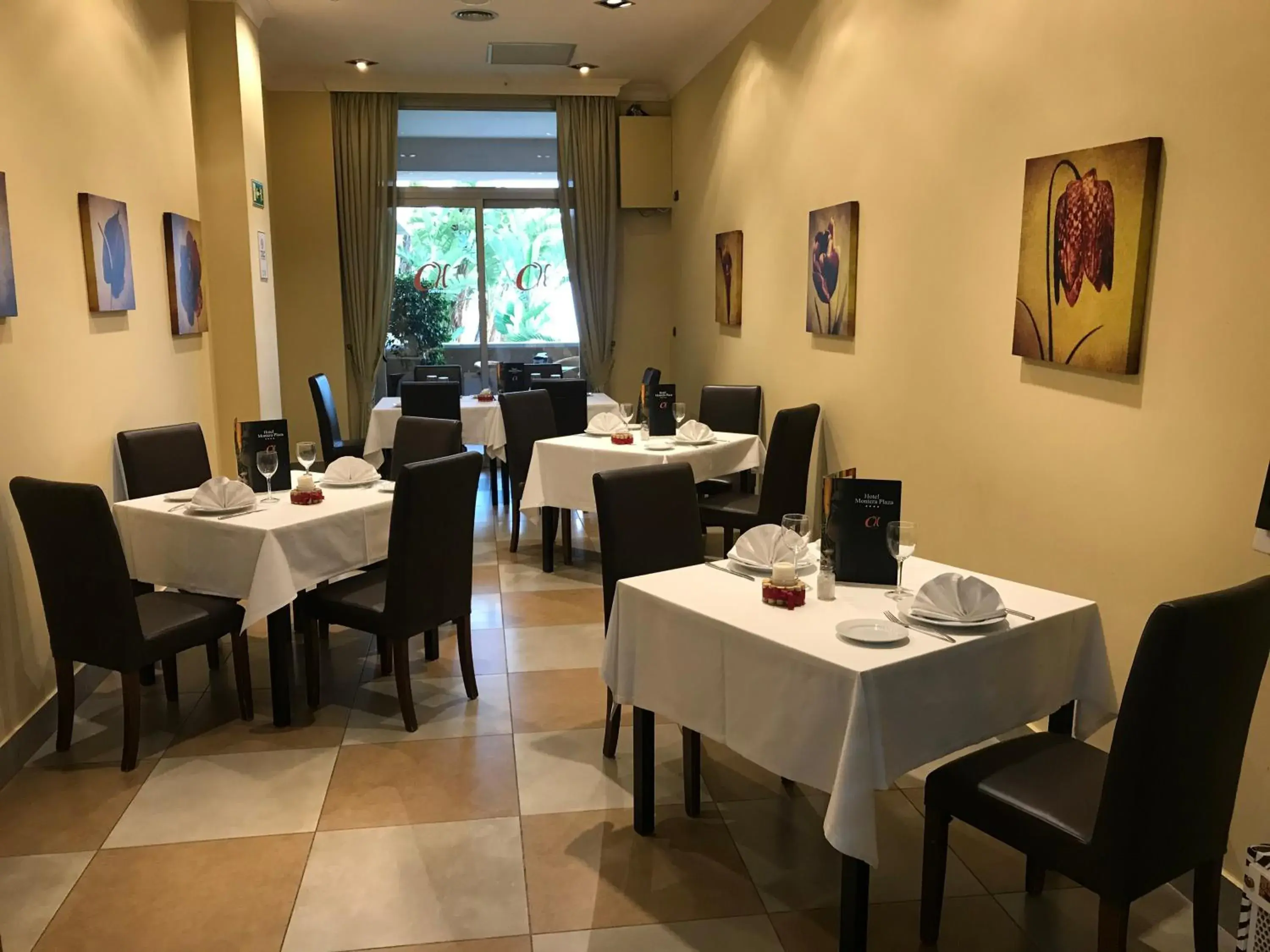 Restaurant/places to eat in Hotel Montera Plaza Restaurant/places to eat in Hotel Montera Plaza