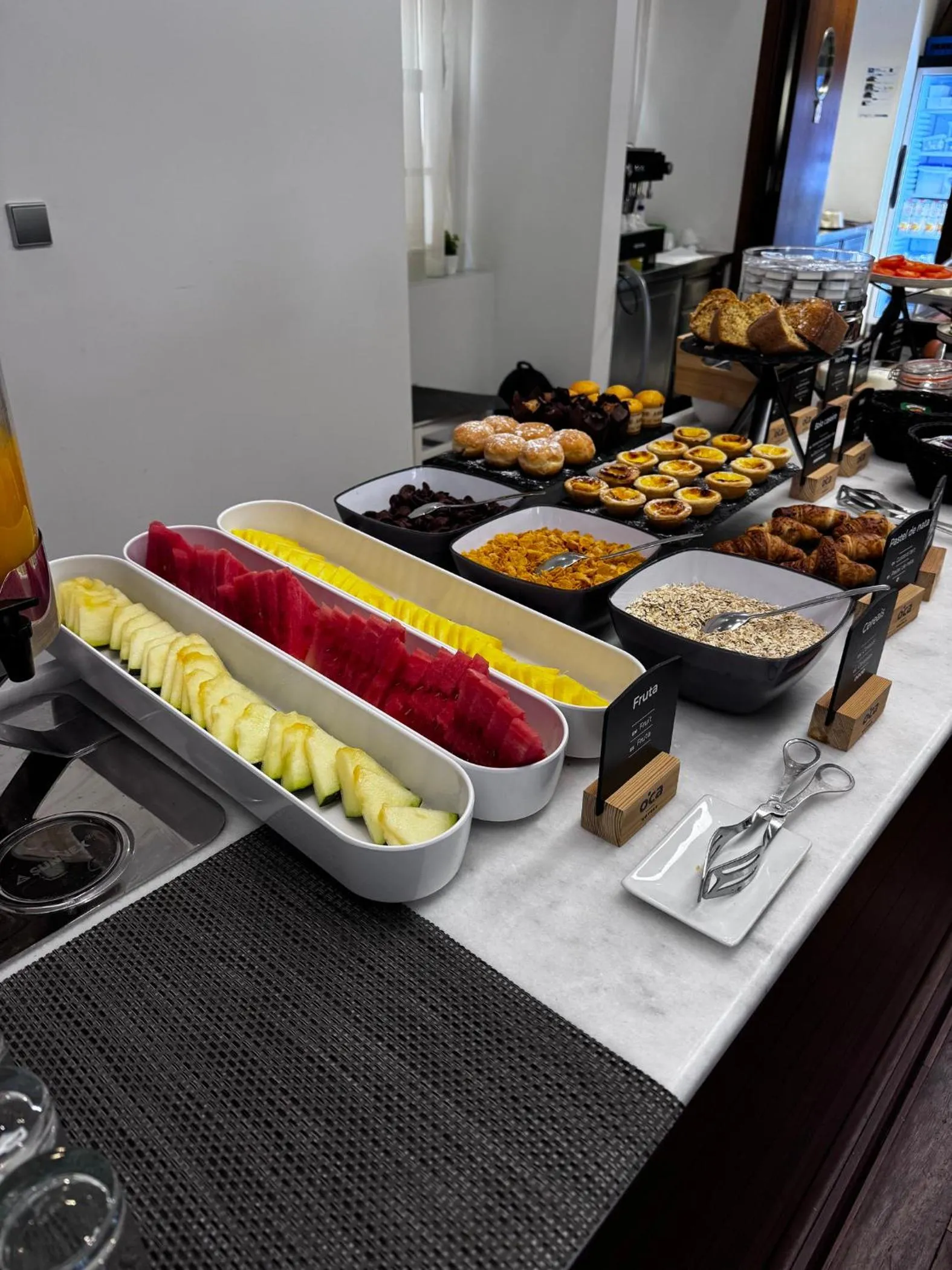 Breakfast in Oca Ribeira do Porto AT