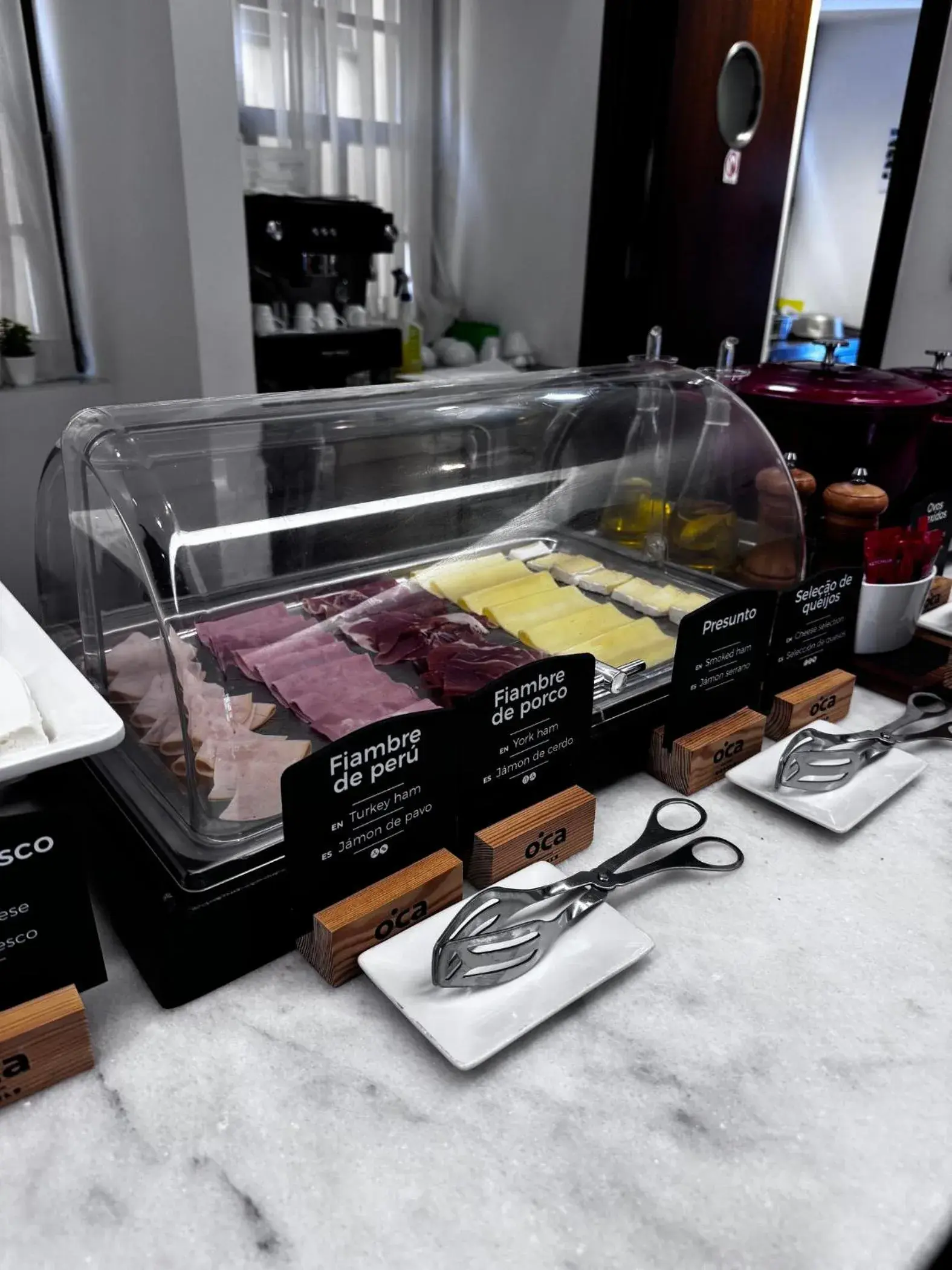 Breakfast in Oca Ribeira do Porto AT Breakfast in Oca Ribeira do Porto AT