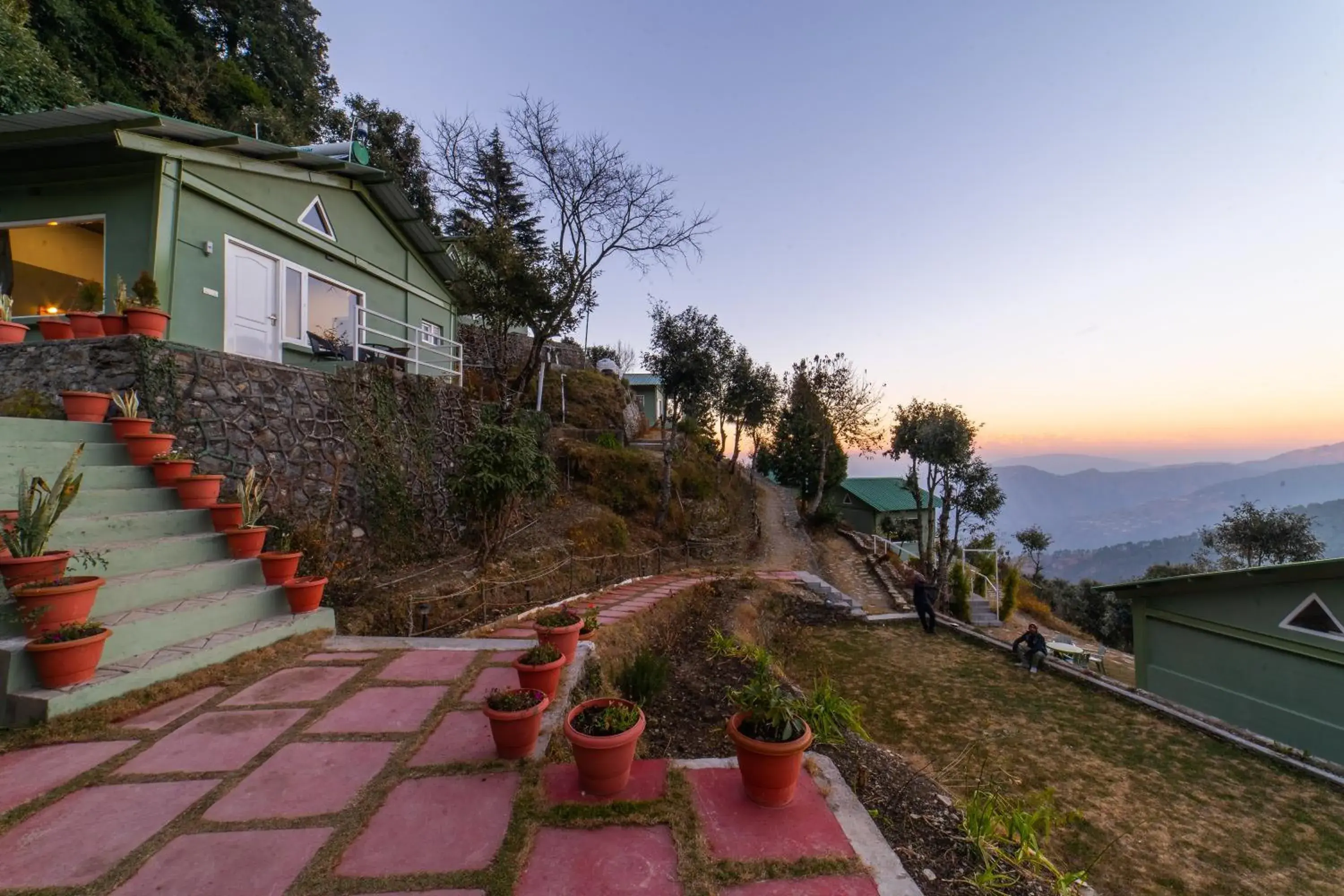 Property building in Zostel Plus Nainital (Naina Range) Property building in Zostel Plus Nainital (Naina Range)