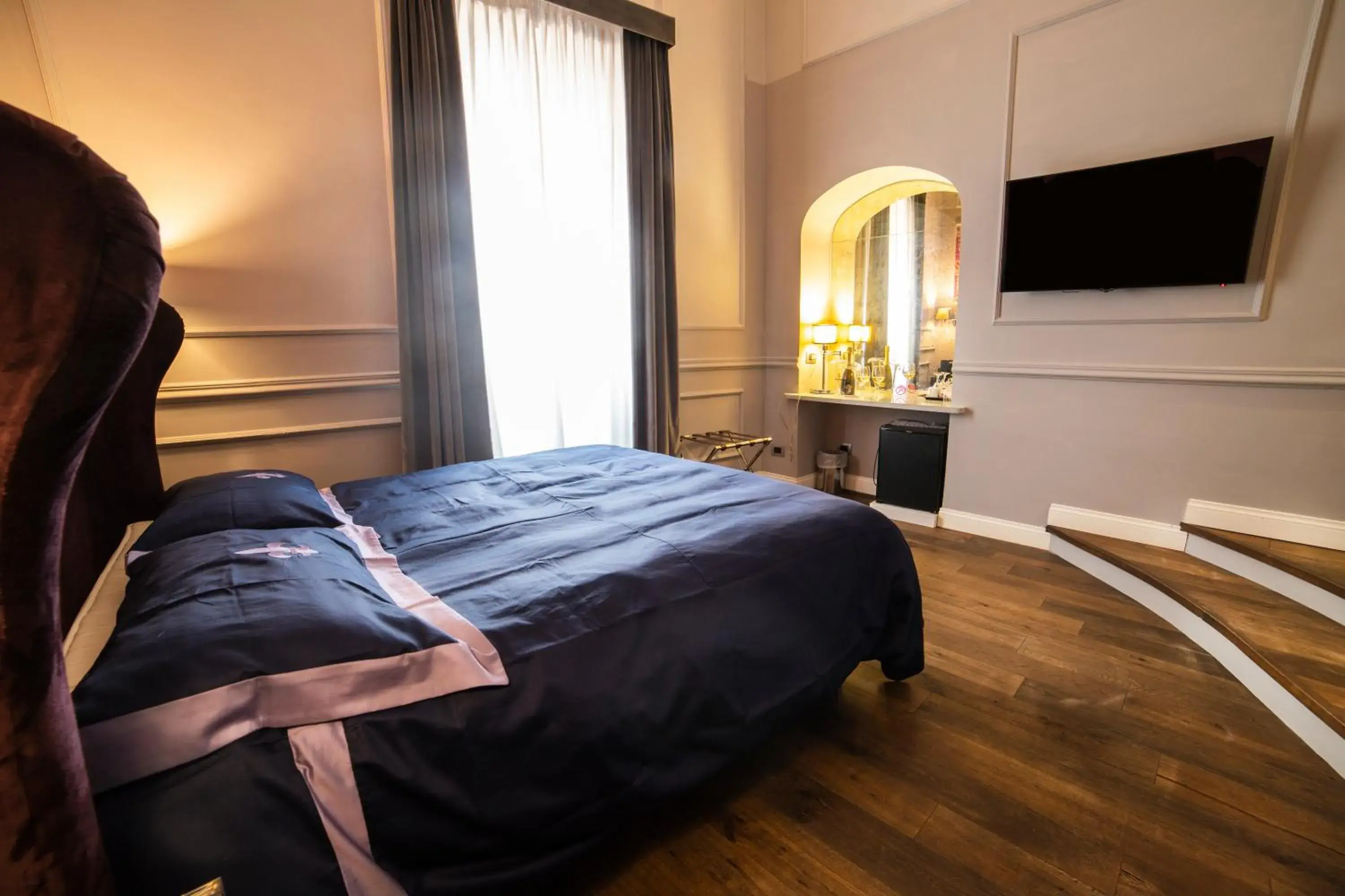 Superior Double Room in Relais San Lorenzo In Lucina Superior Double Room in Relais San Lorenzo In Lucina