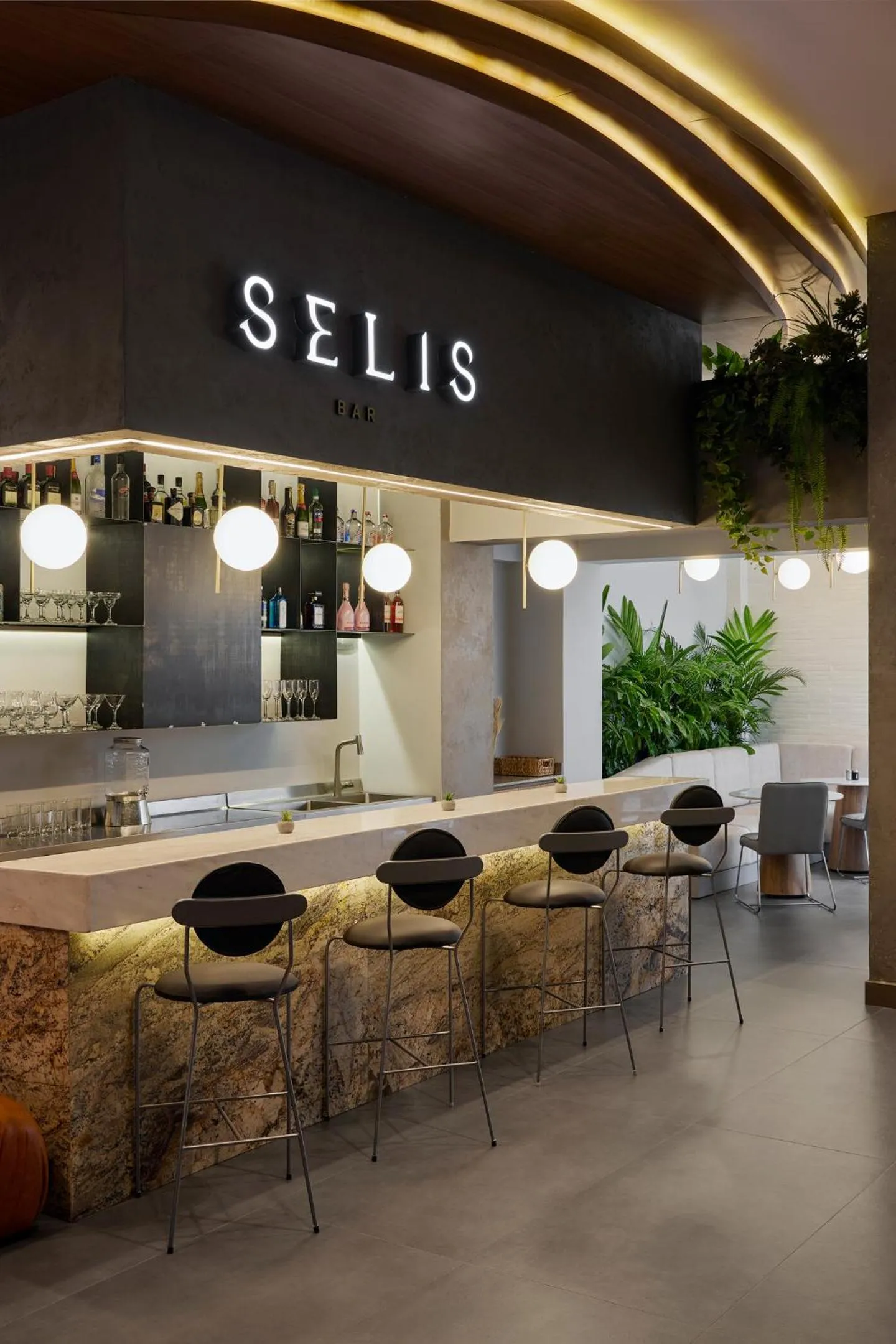 Lounge or bar in Hotel Selis