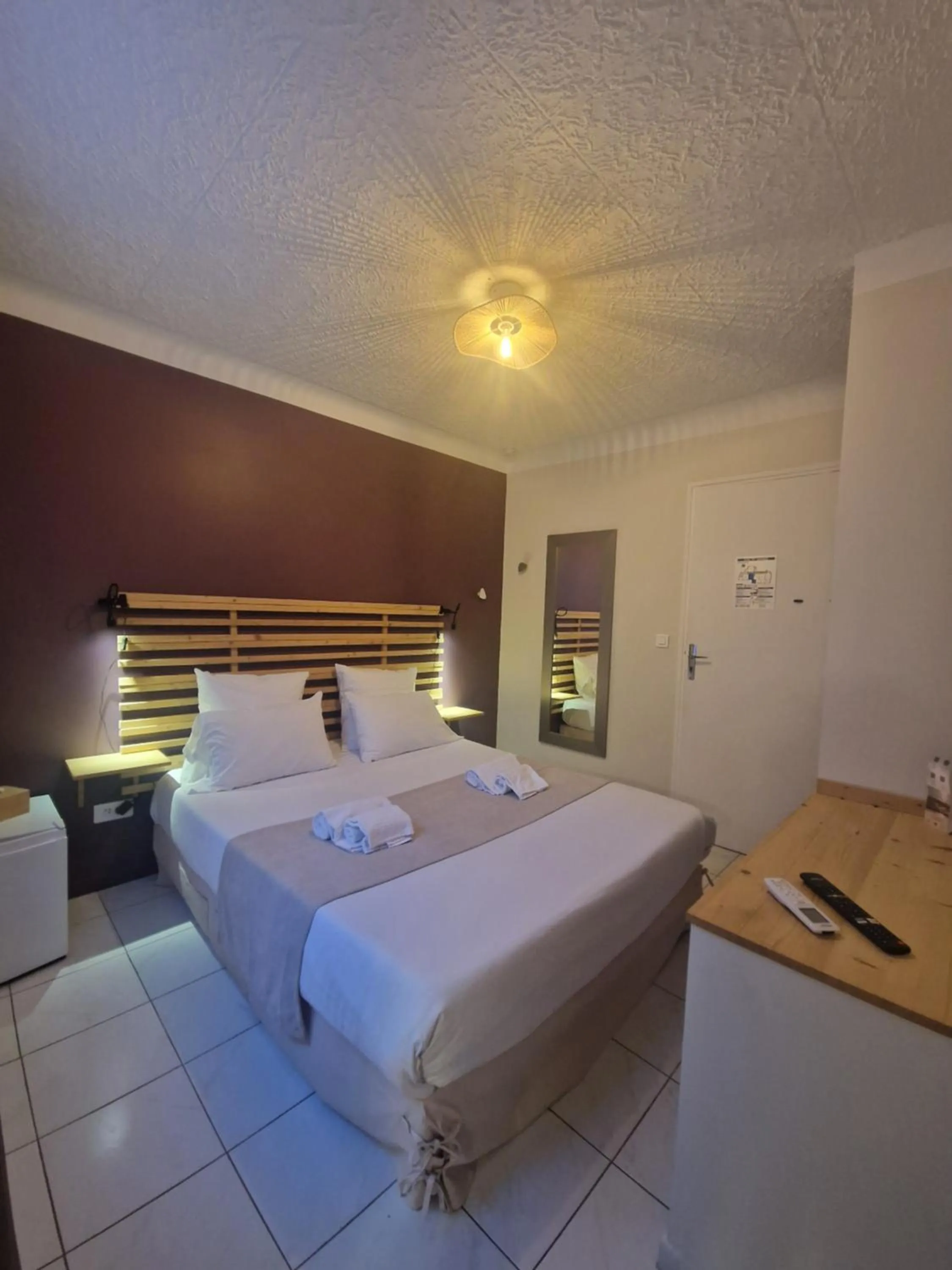 Bedroom, Bed in Le Cosy