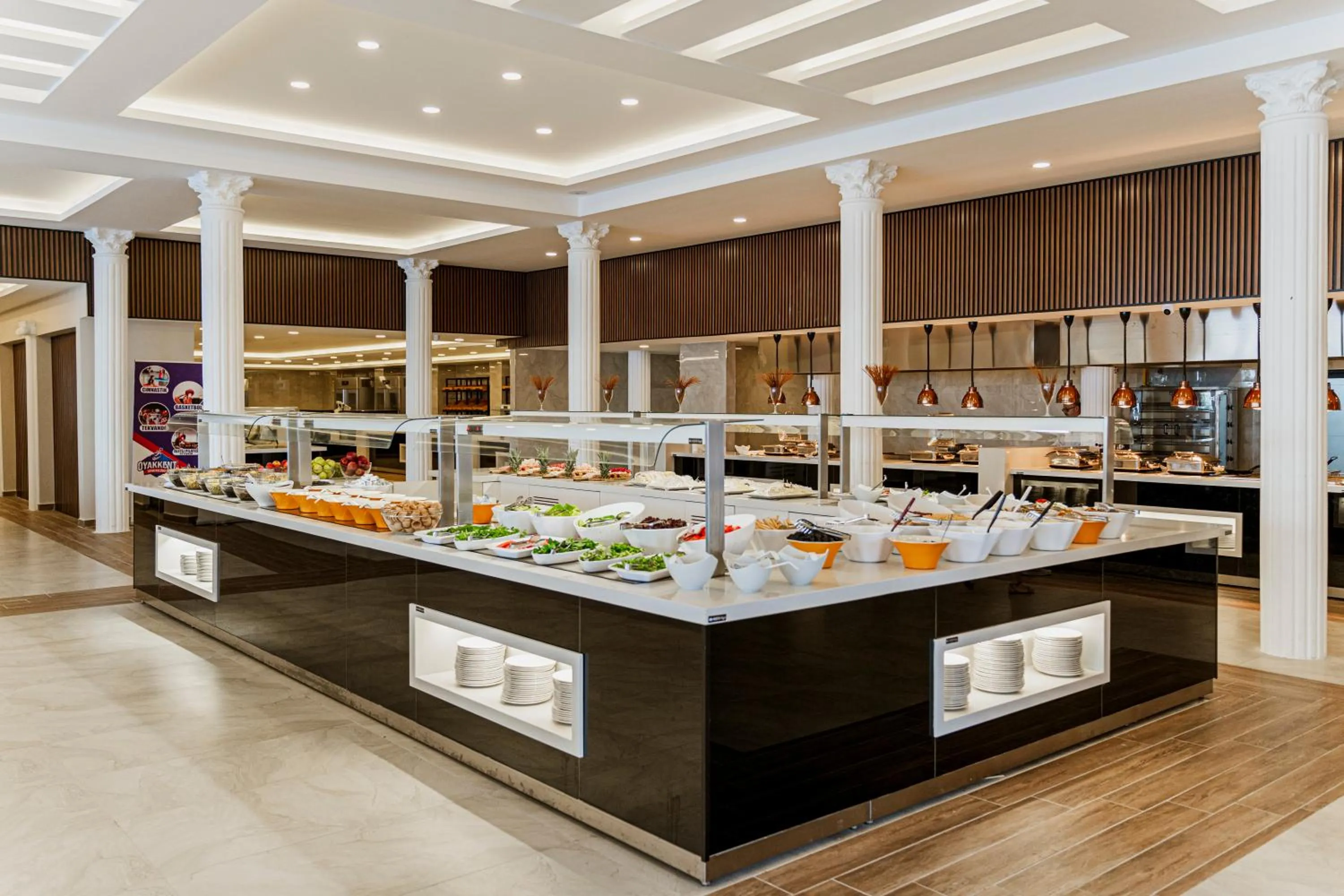 Restaurant/places to eat in LUCAS DIDIM RESORT