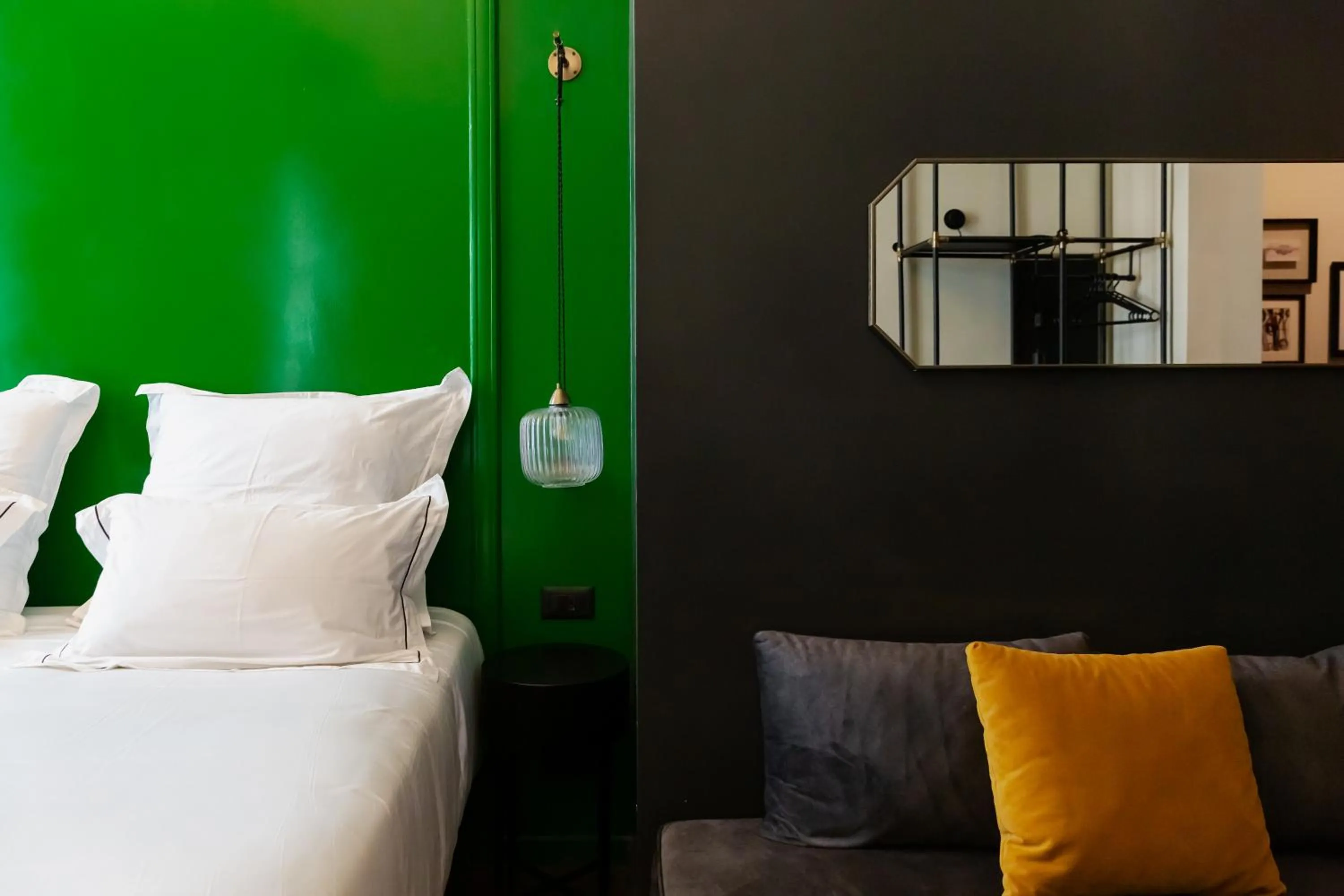 Bed in SoHo Athinas 60