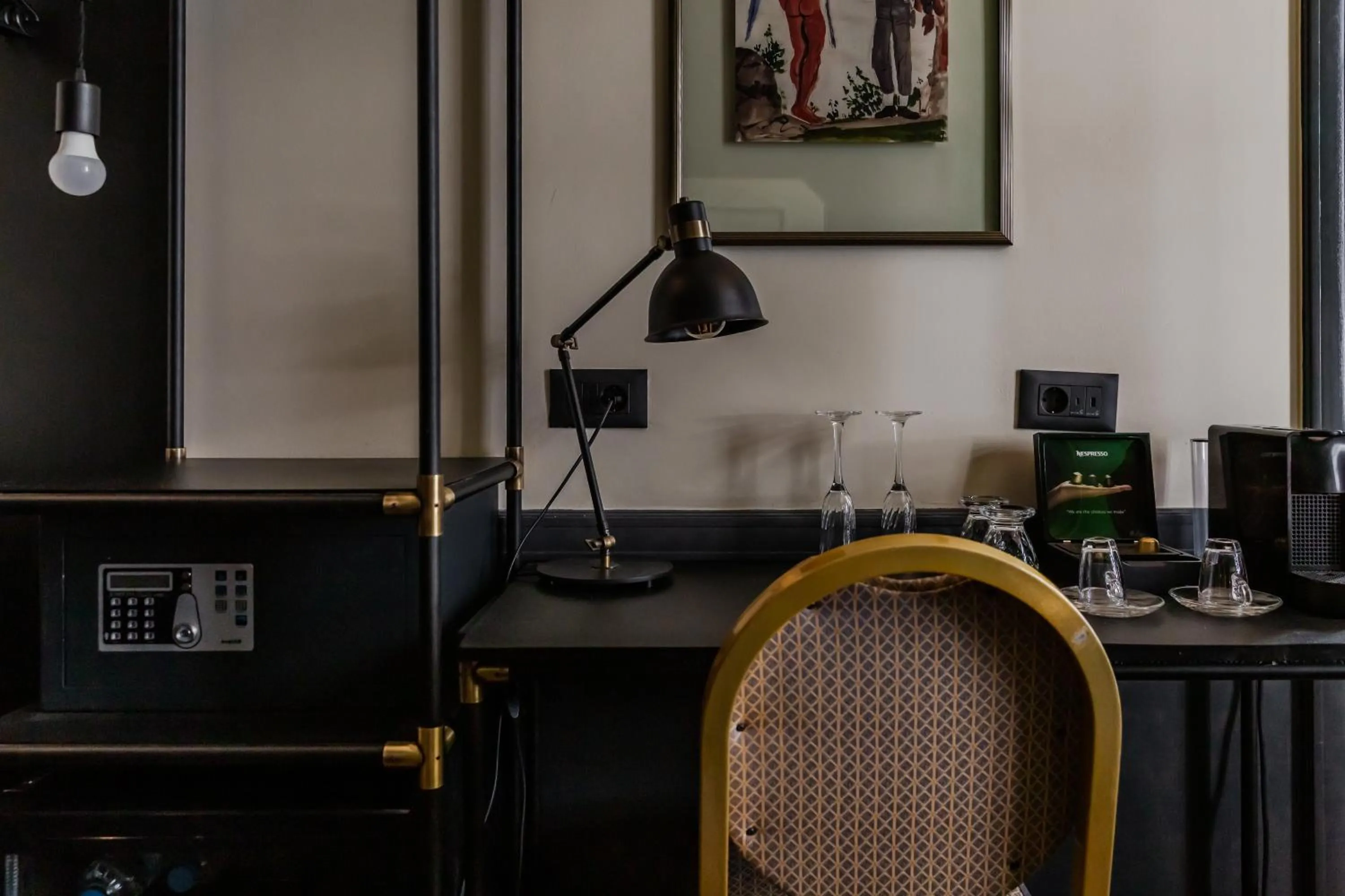 Coffee/tea facilities in SoHo Athinas 60