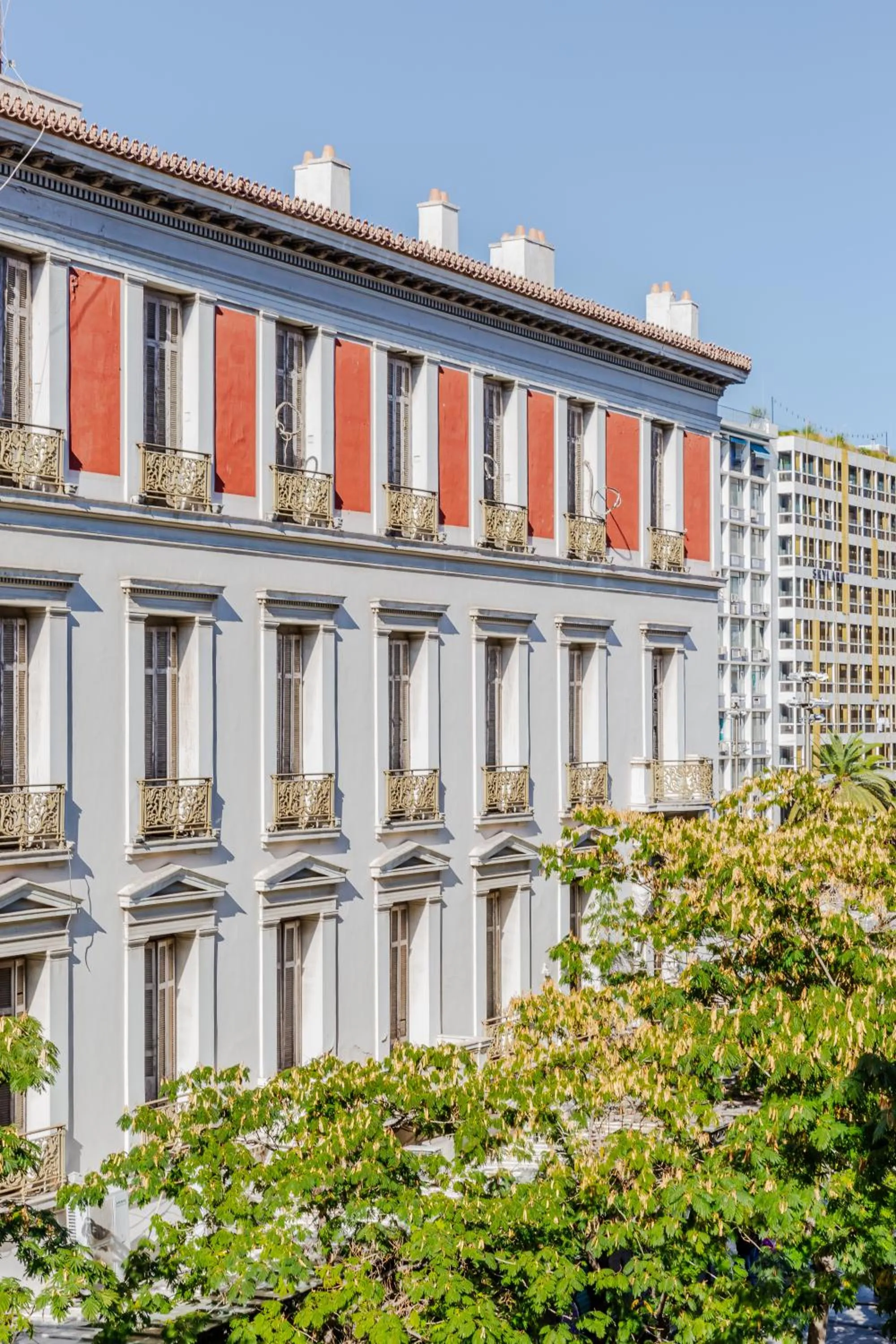 Property building in SoHo Athinas 60