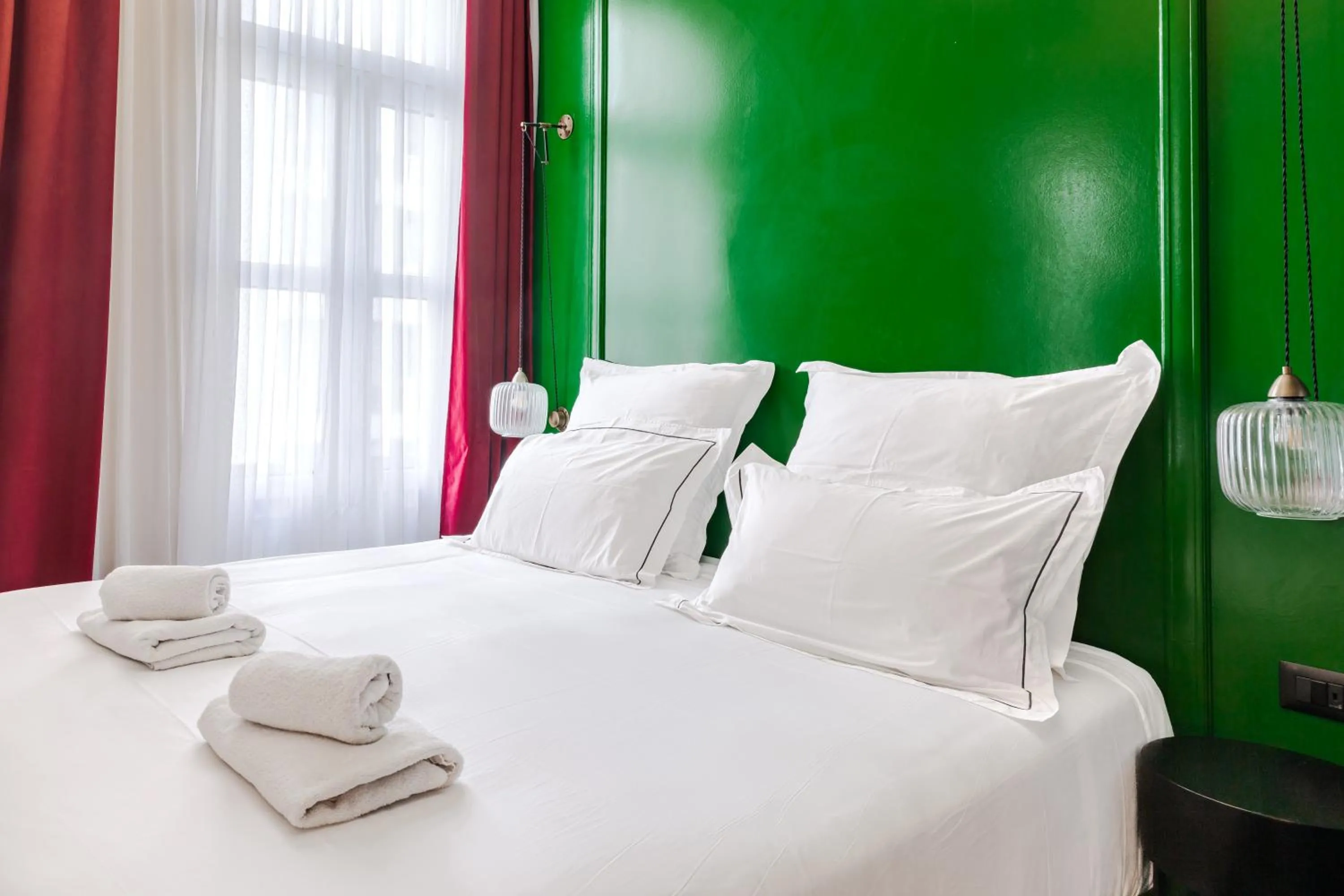 Bed in SoHo Athinas 60