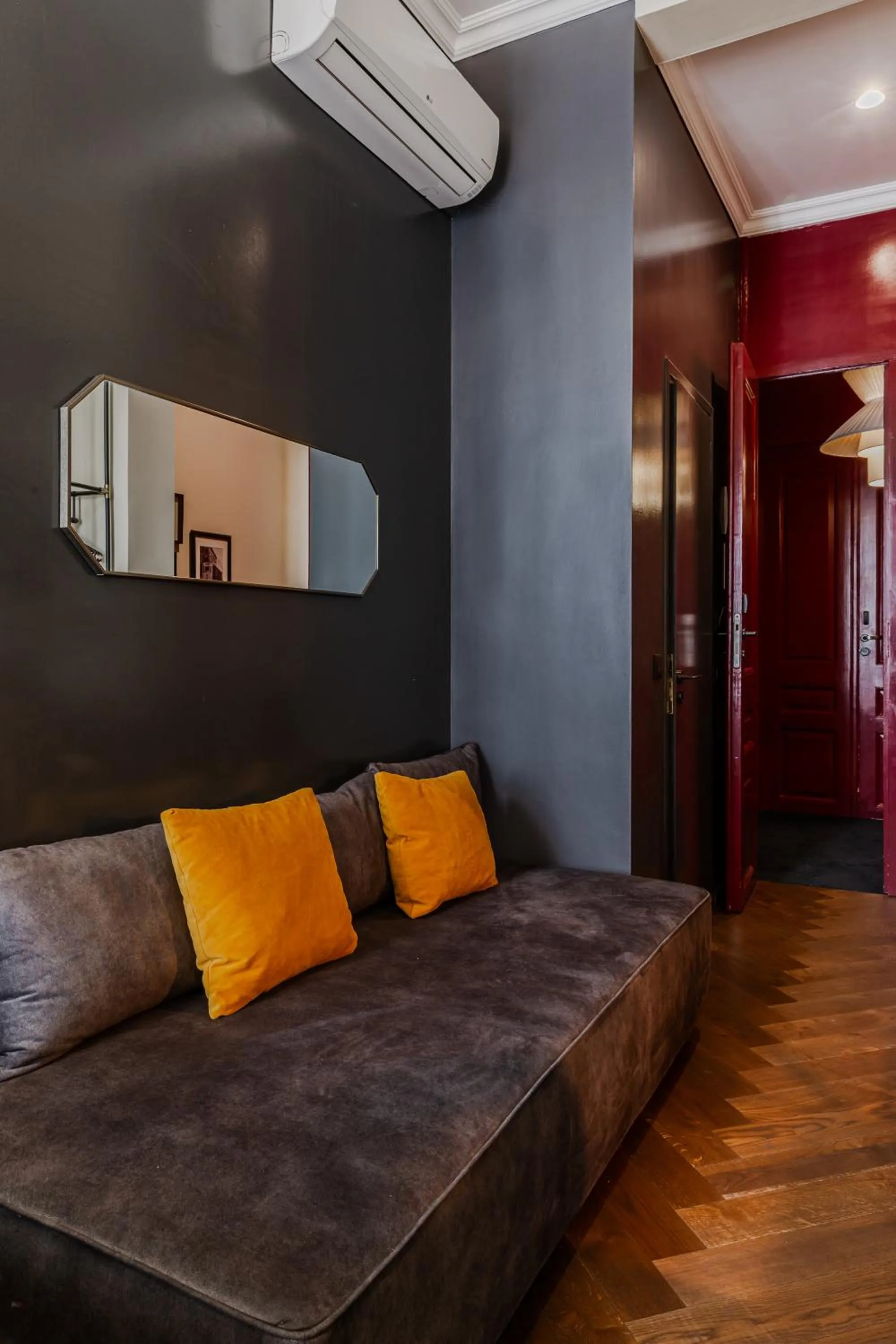 Living room in SoHo Athinas 60