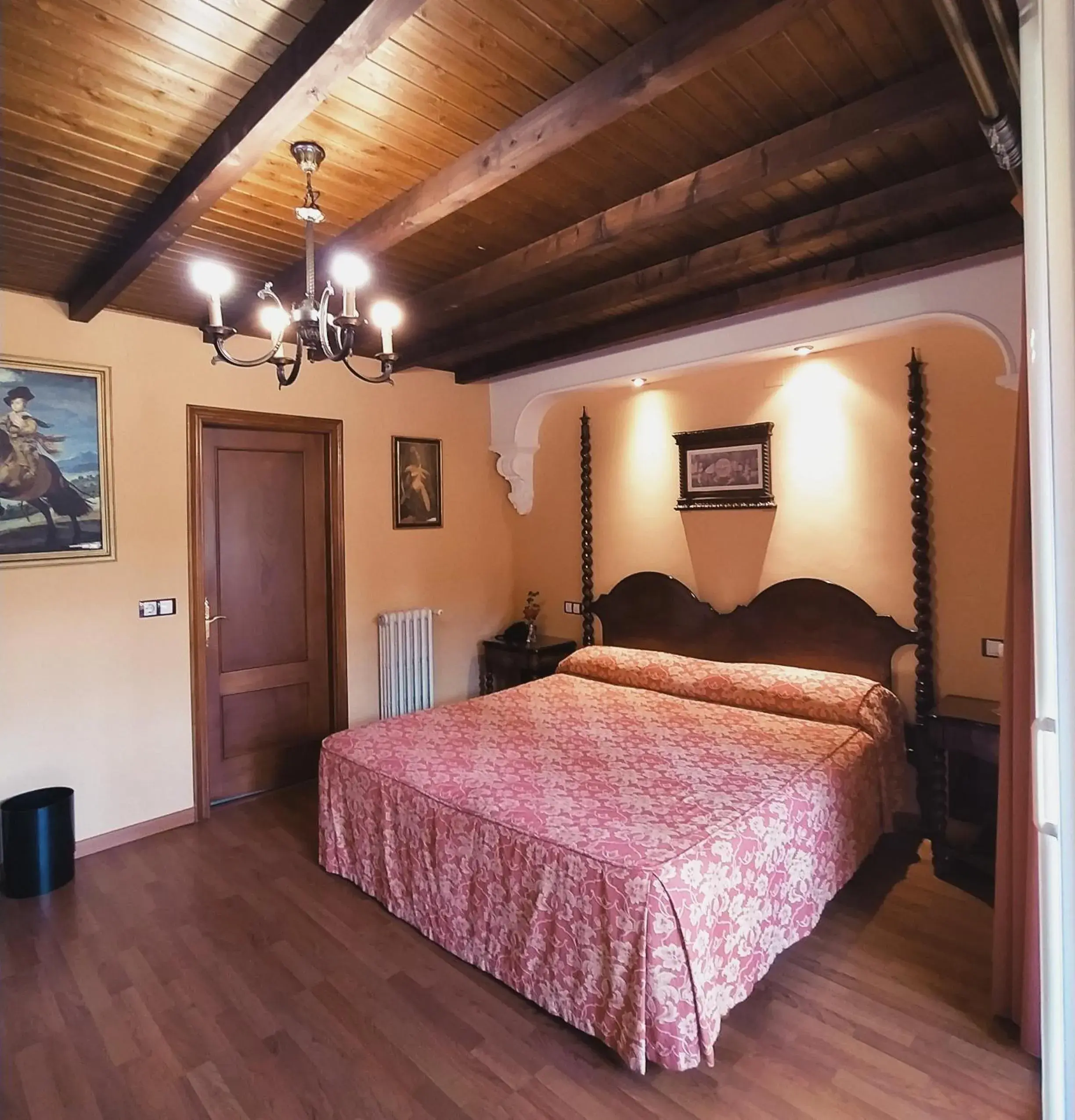 Queen Room in Pazo Xan Xordo Queen Room in Pazo Xan Xordo