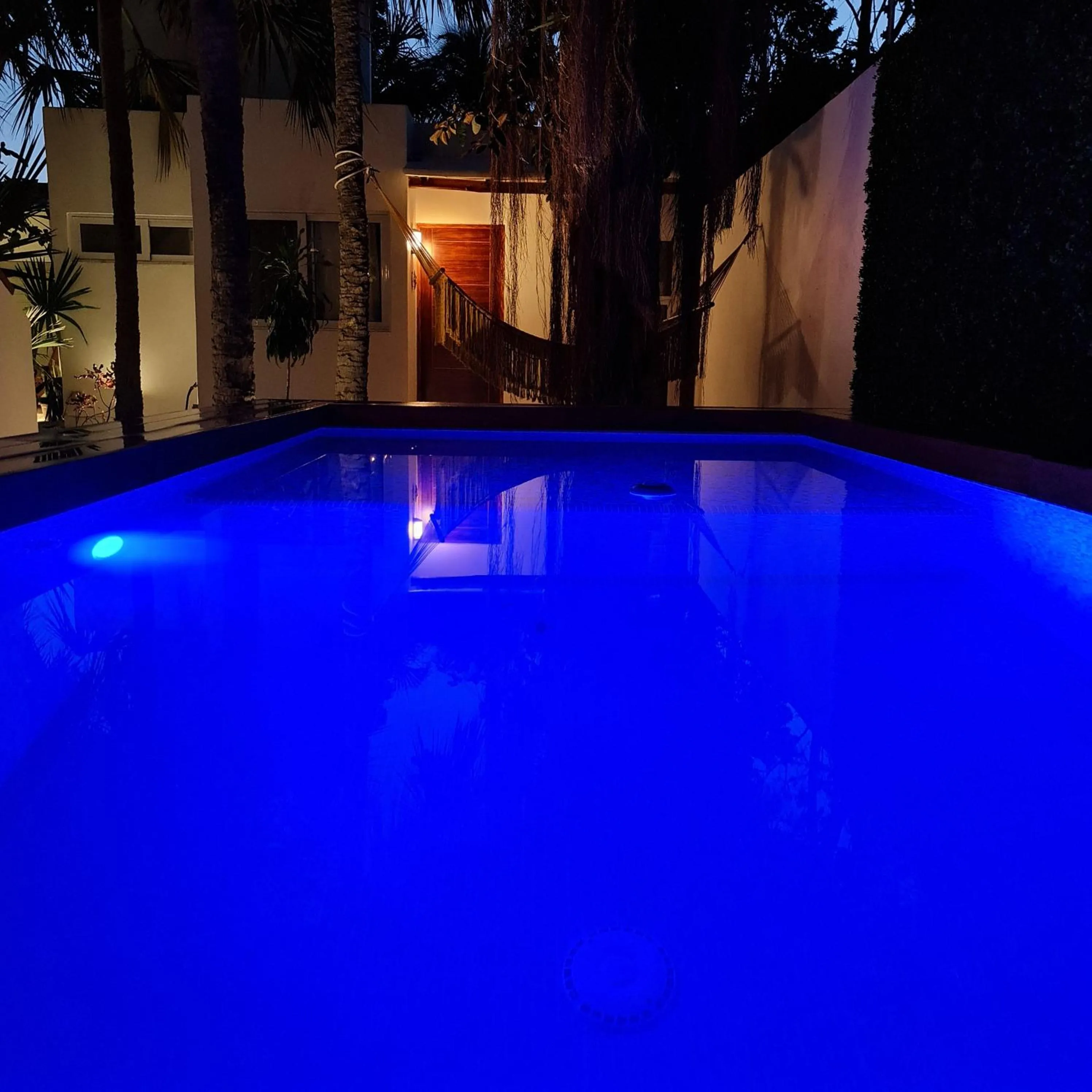 Swimming pool in SAYU - Suites