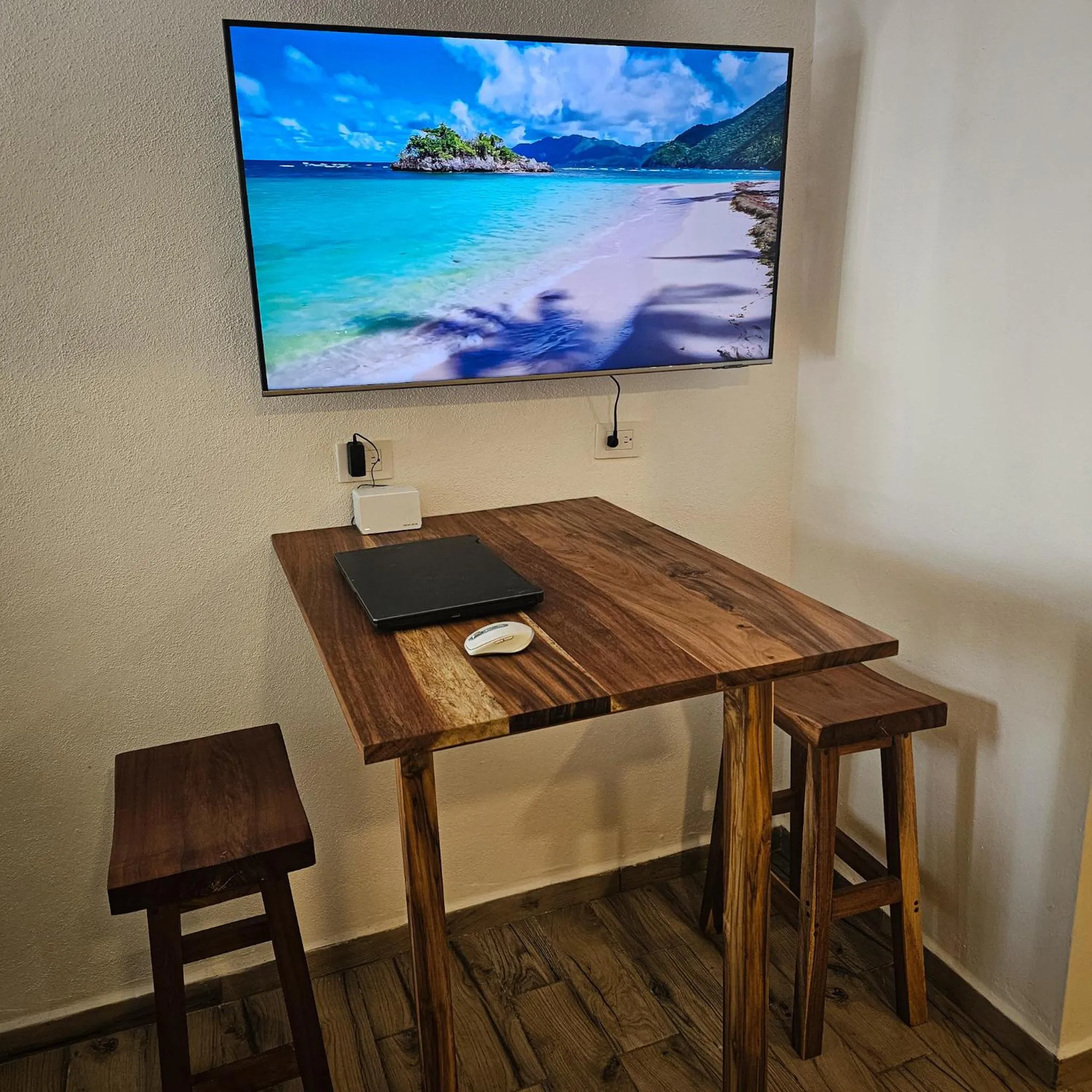 Dining area in SAYU - Suites