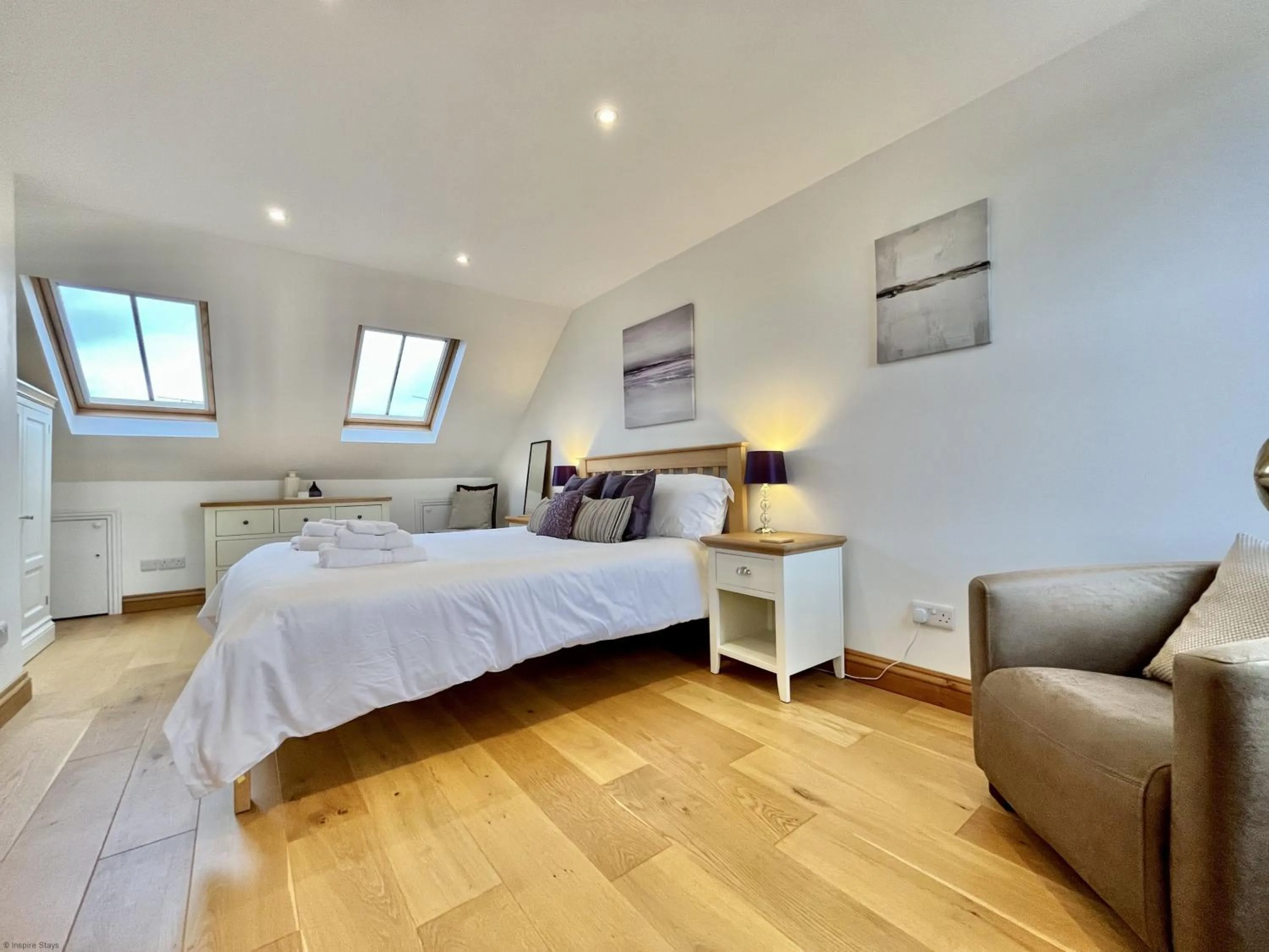 Property building, Bed in Wickland Cottage by inspirestays-com