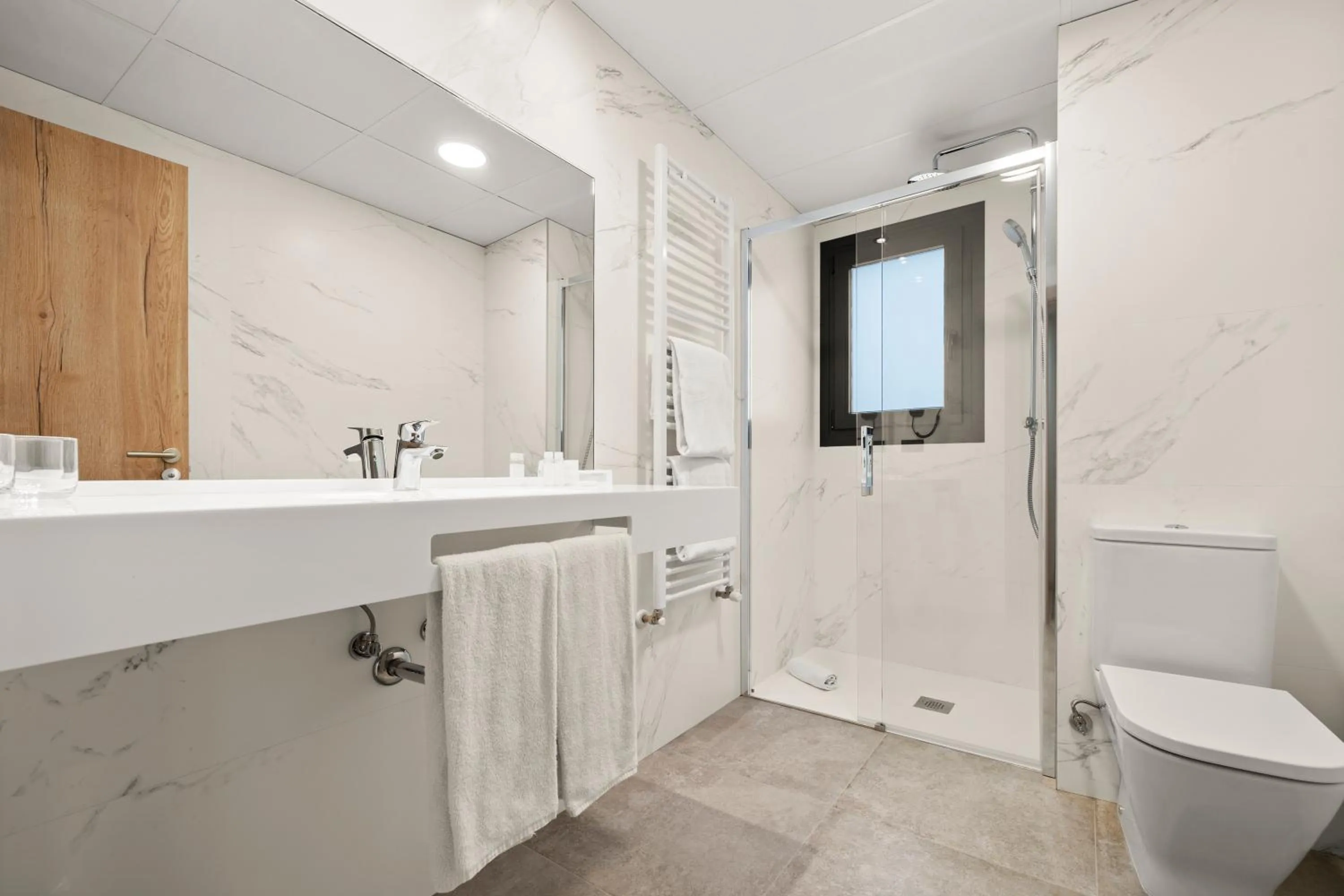 Shower in Hotel Zentral Ramiro I Oviedo