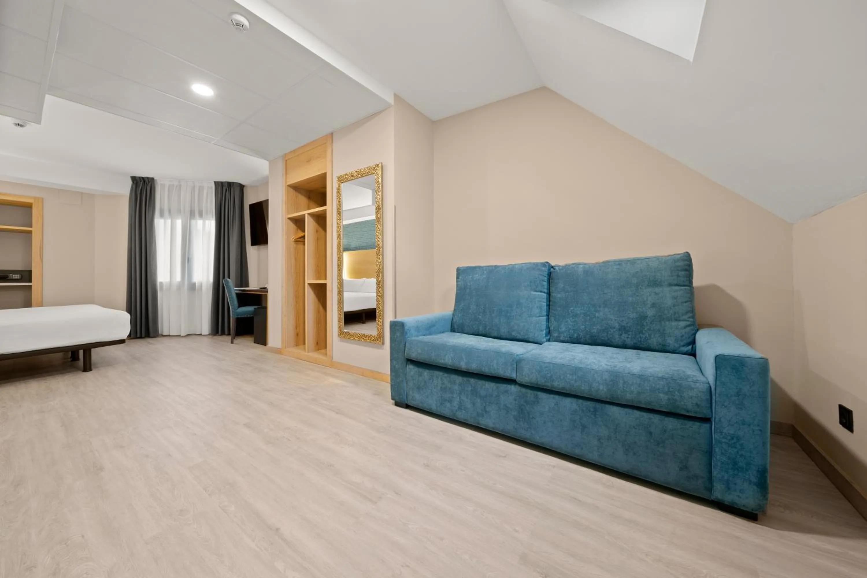 Bed in Hotel Zentral Ramiro I Oviedo