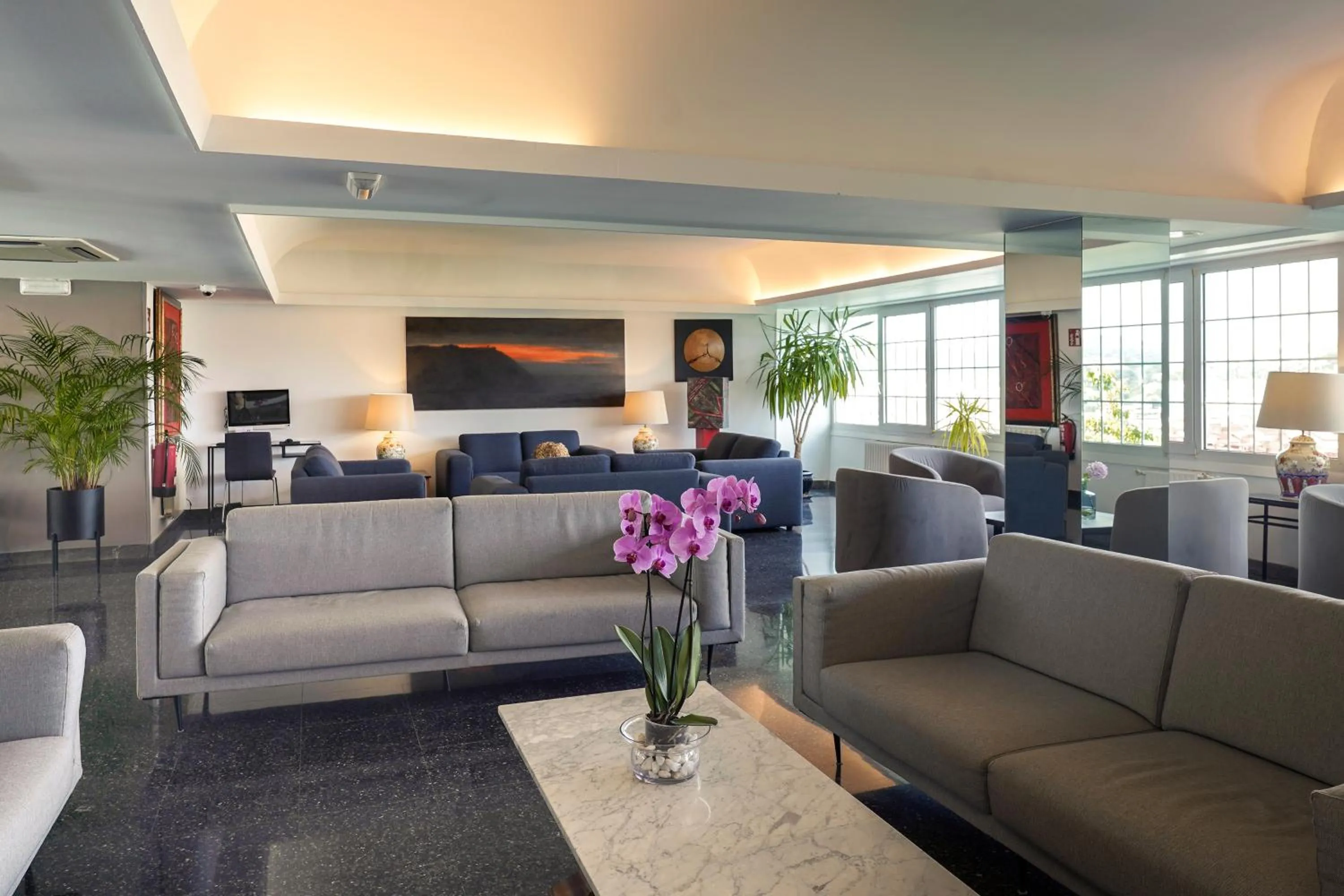 Lobby or reception in Hotel Avenida