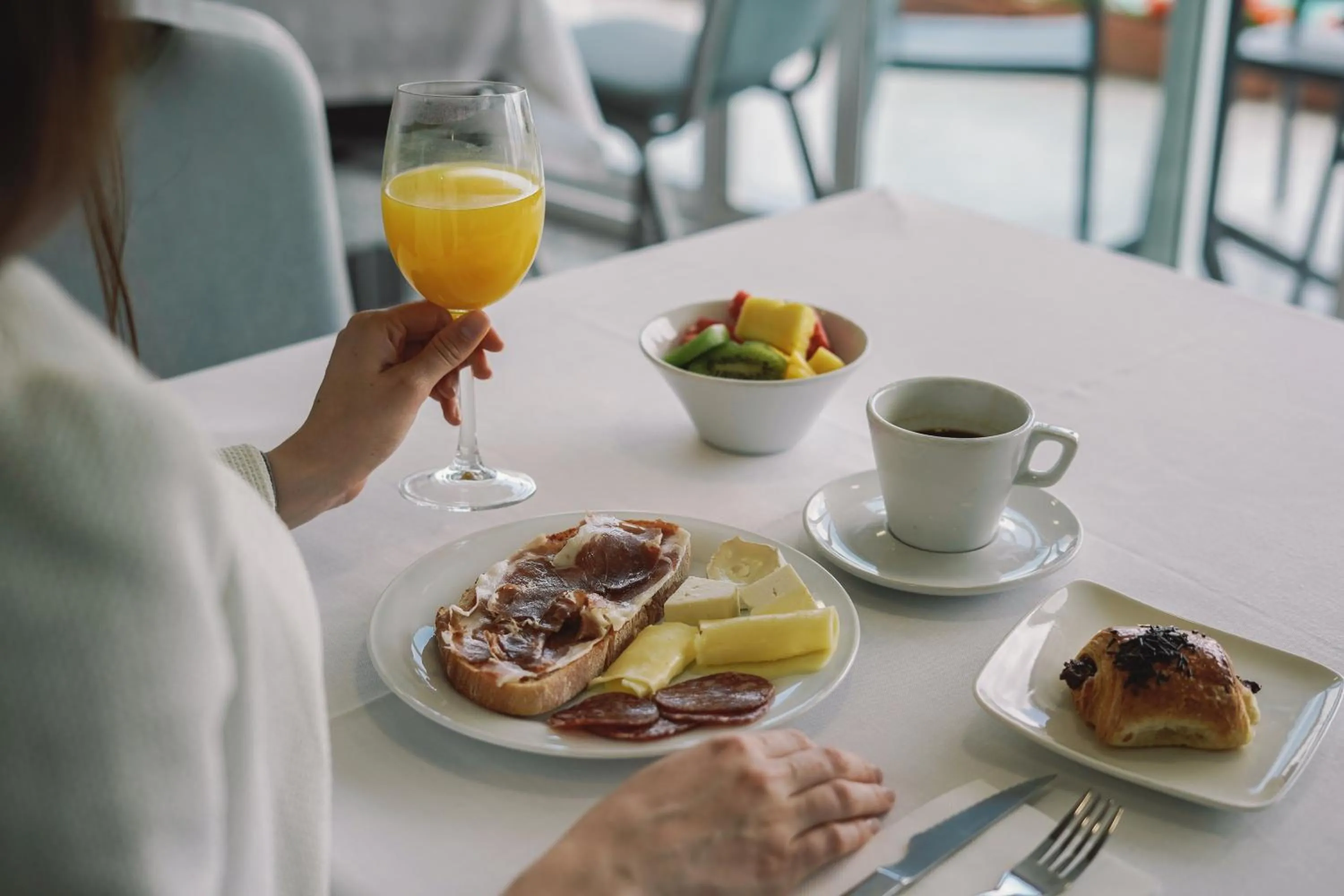 Breakfast in Hotel Avenida
