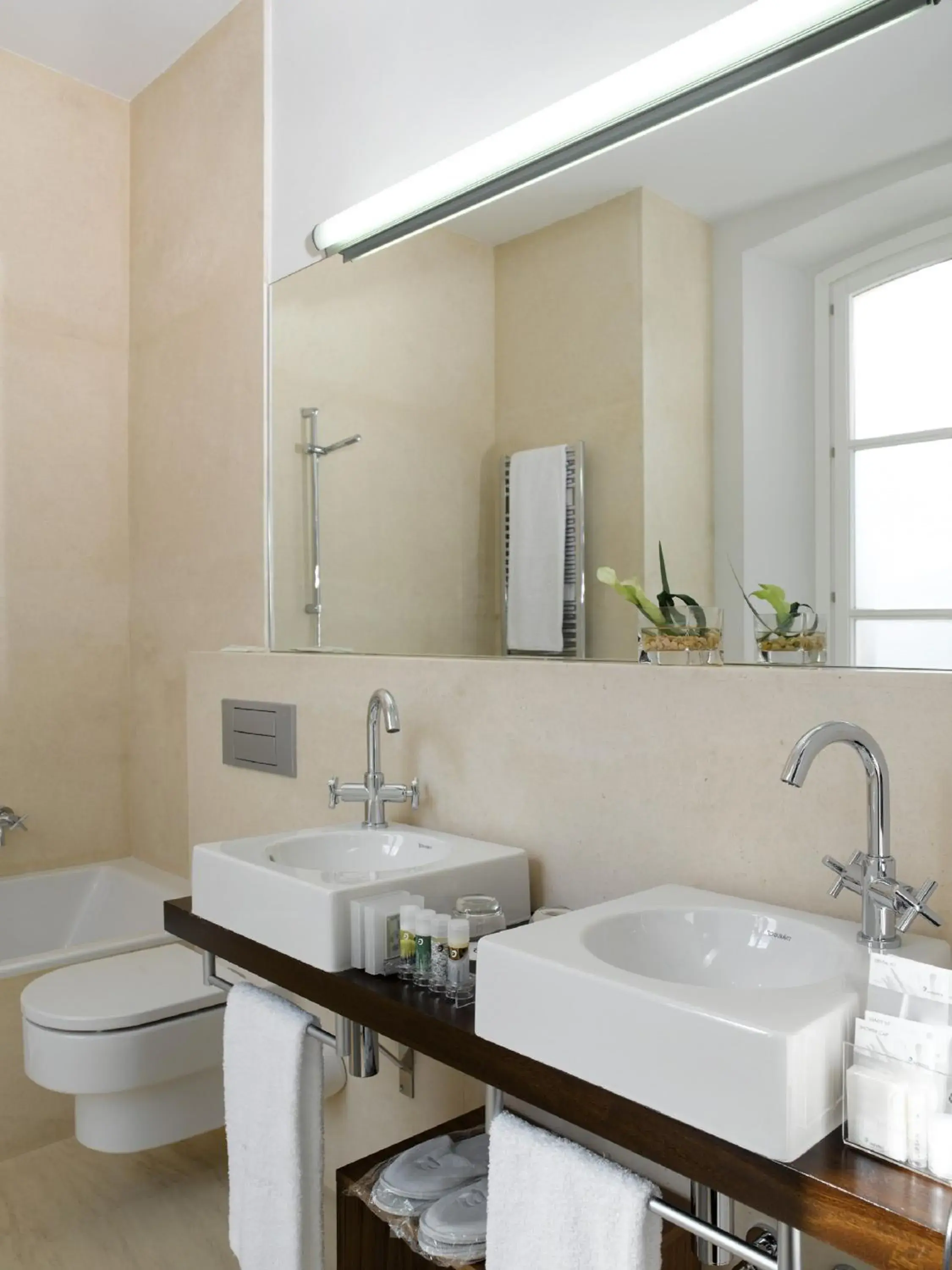 Bathroom in Hotel Villa Paulita Bathroom in Hotel Villa Paulita