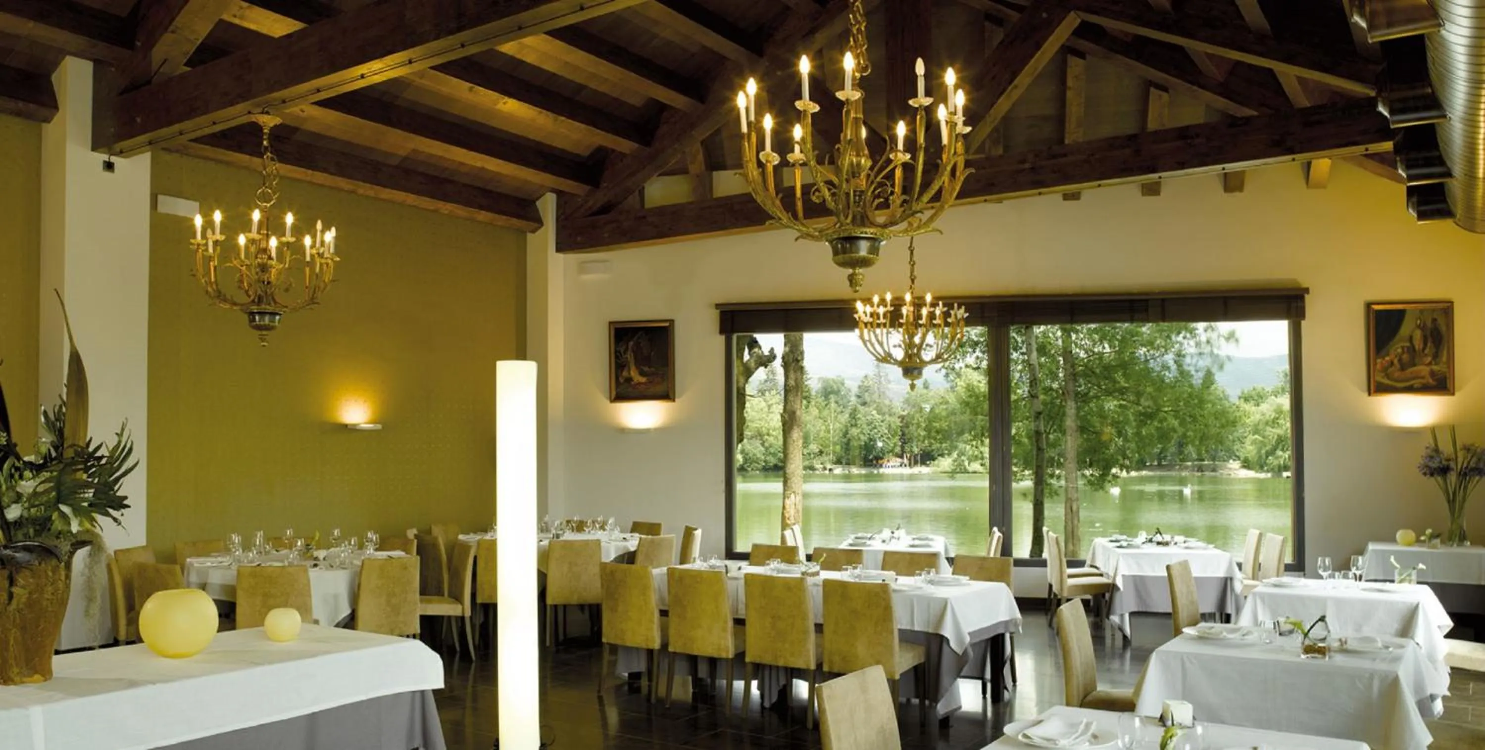 Restaurant/places to eat in Hotel Villa Paulita