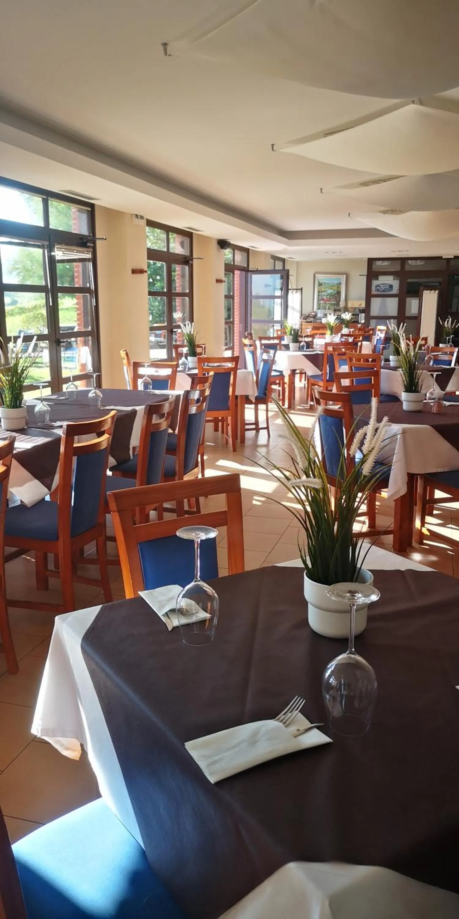 Restaurant/places to eat in Hotel Ibaigune