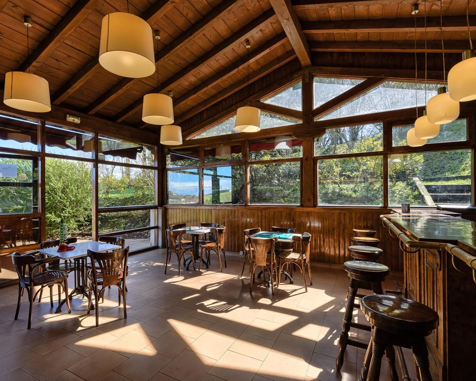 Restaurant/places to eat in Hotel Ibaigune