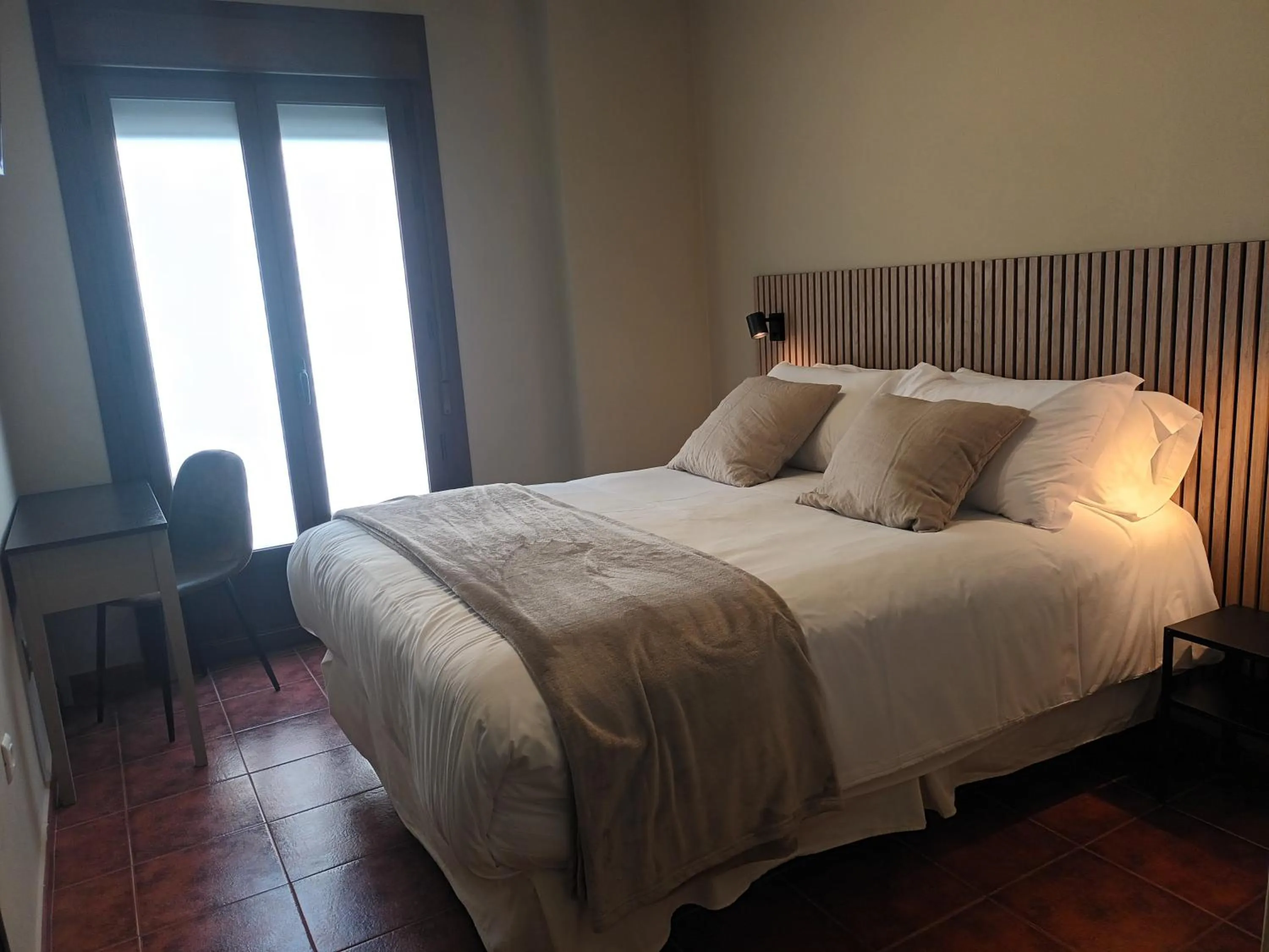 Property building, Bed in Hotel San Francisco