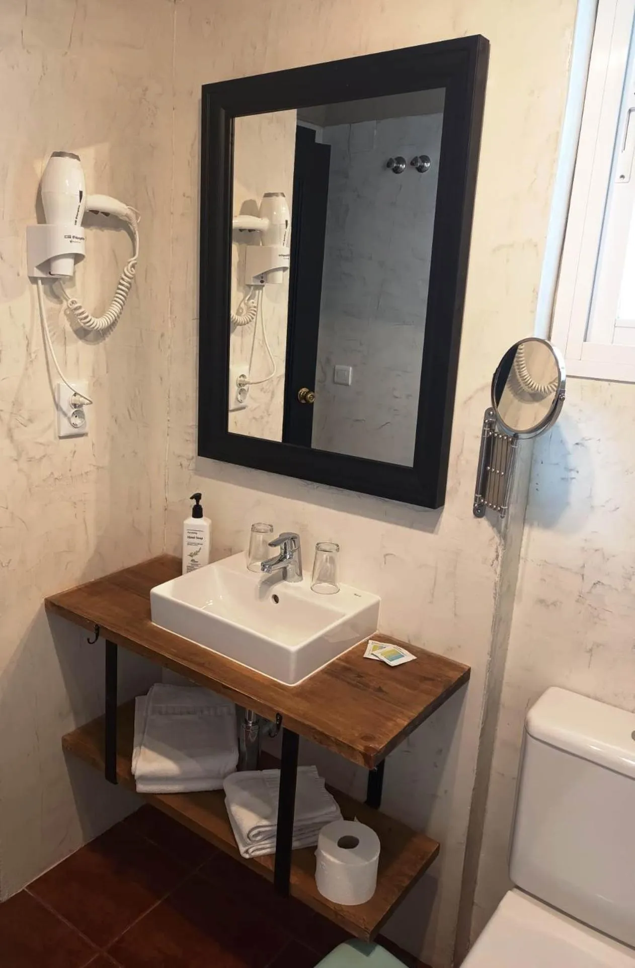 Bathroom in Hotel San Francisco