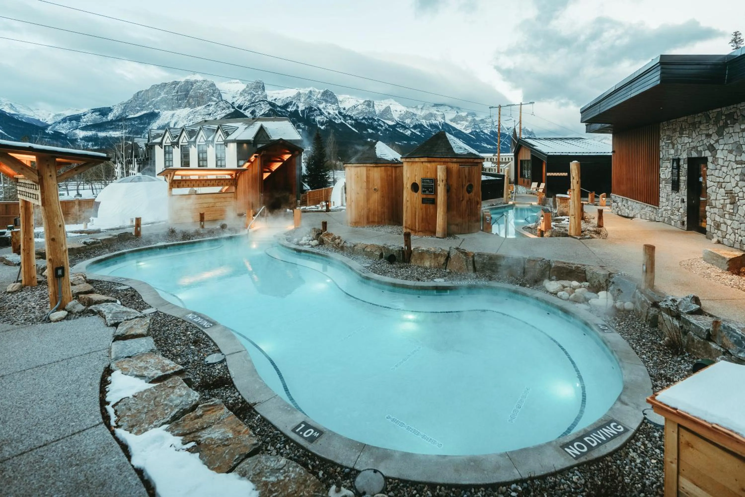 Spa and wellness centre/facilities in Everwild Canmore Hotel