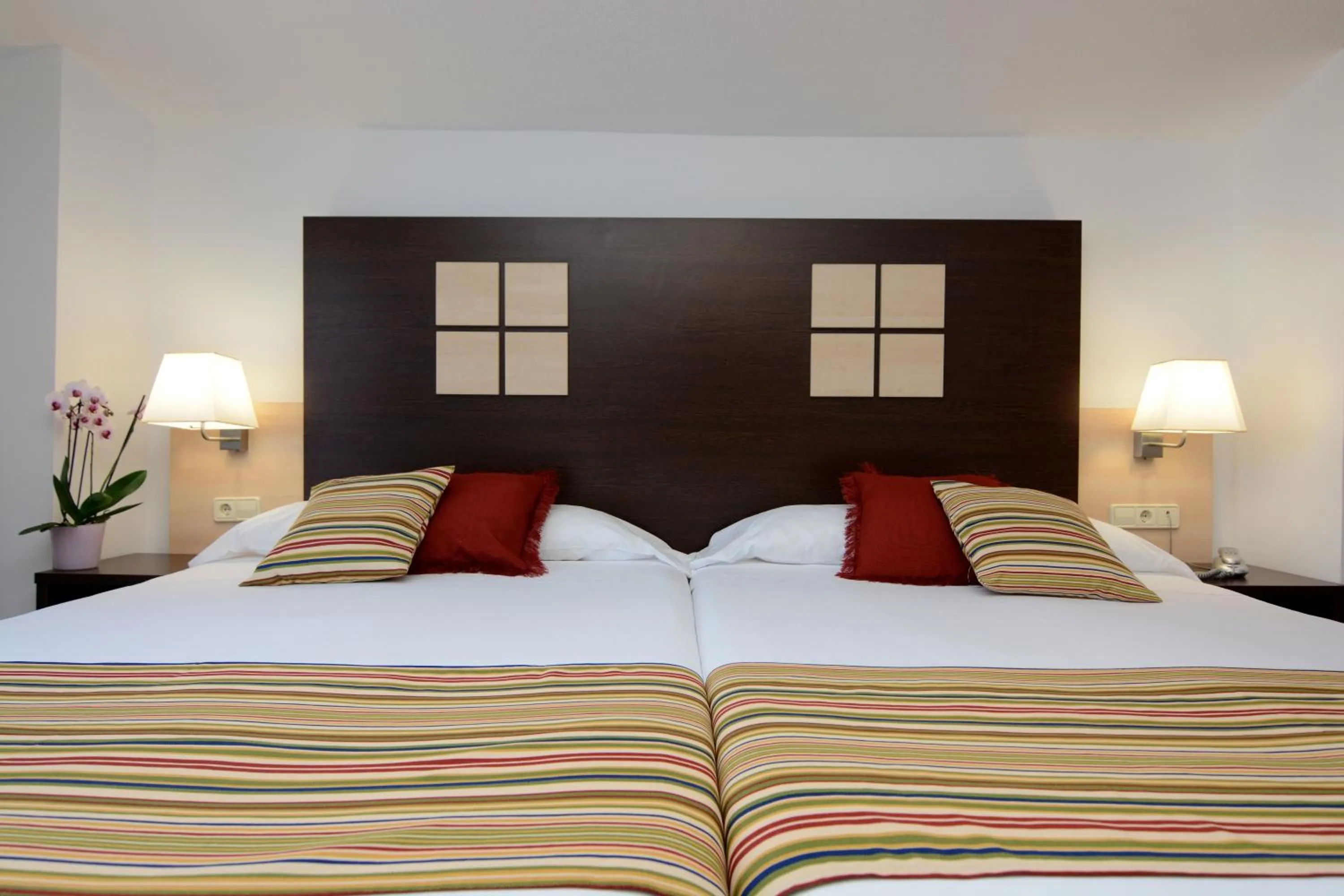 Bed in Don Angel & SPA & Padel- Adults Recommended