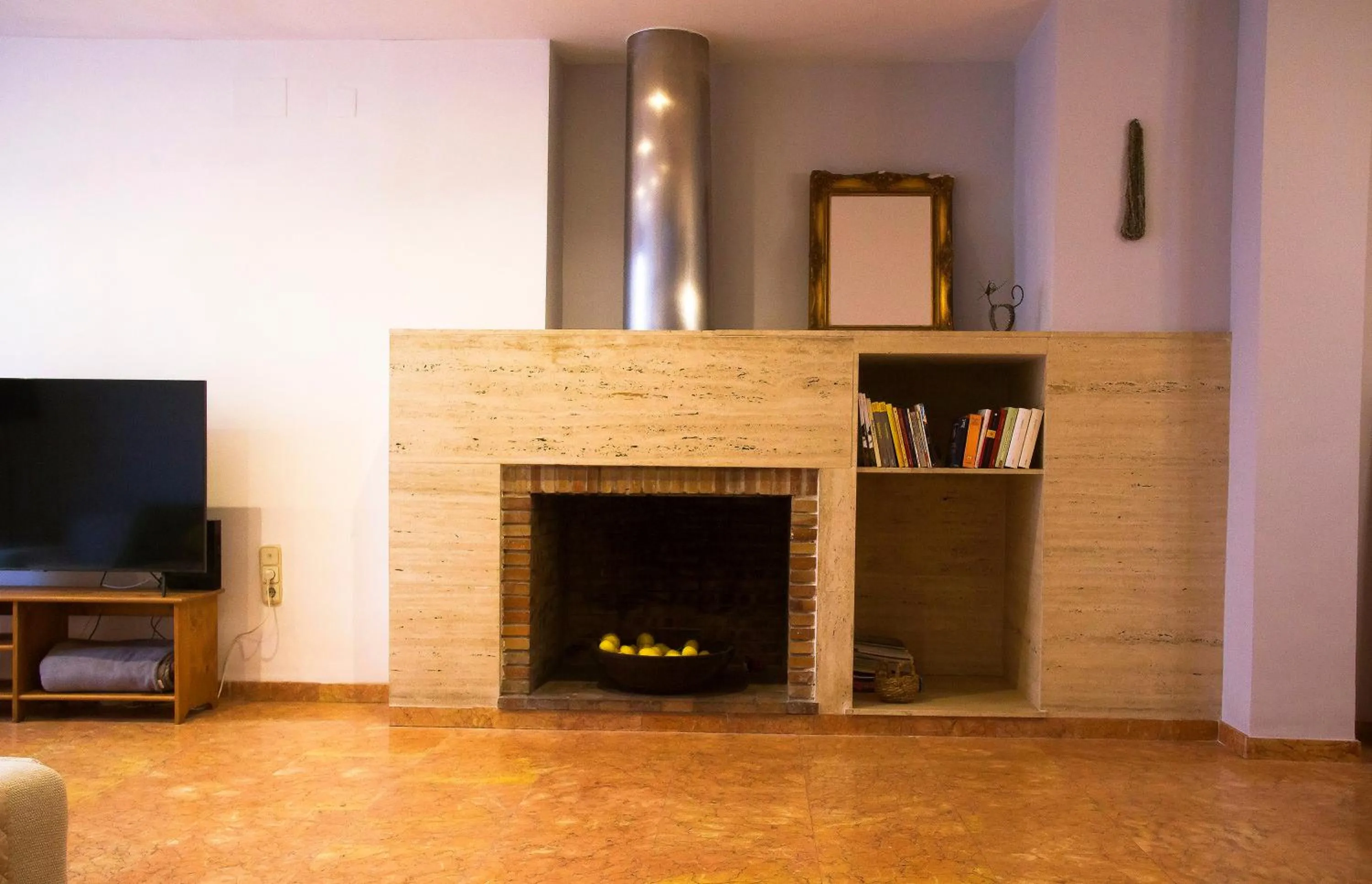 flat iron, TV/Entertainment Center in N28