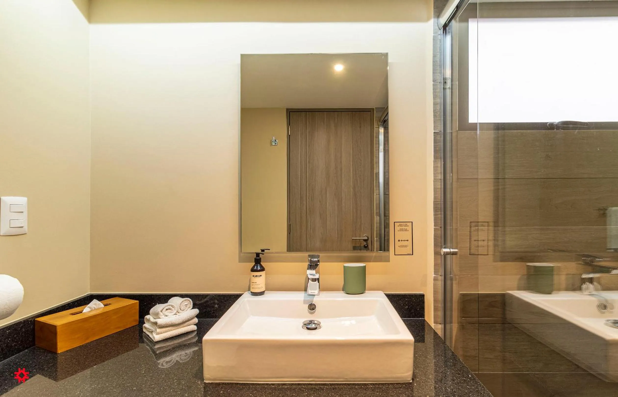 Shower in Casa Colima by Kukun