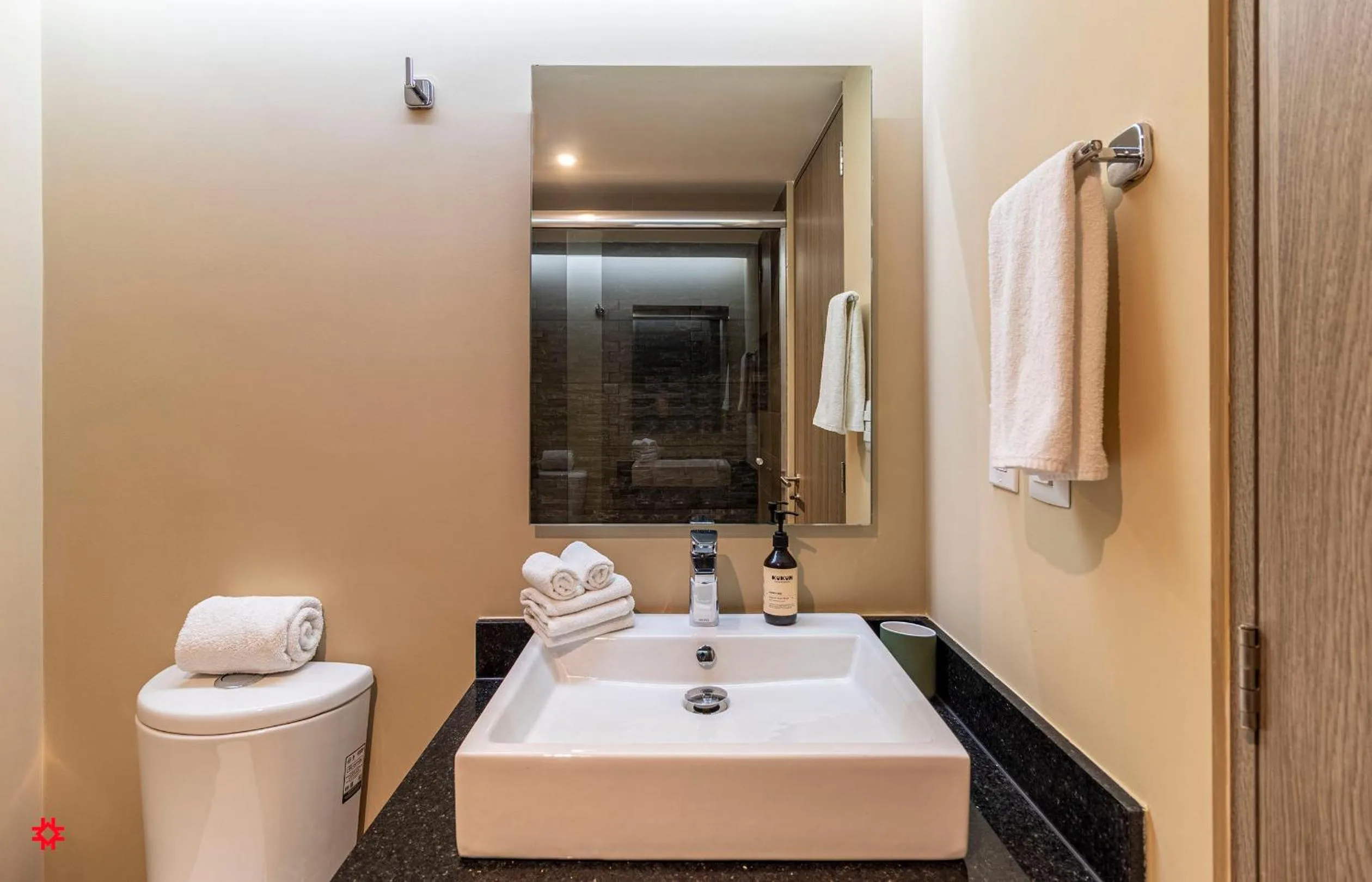 Bathroom in Casa Colima by Kukun