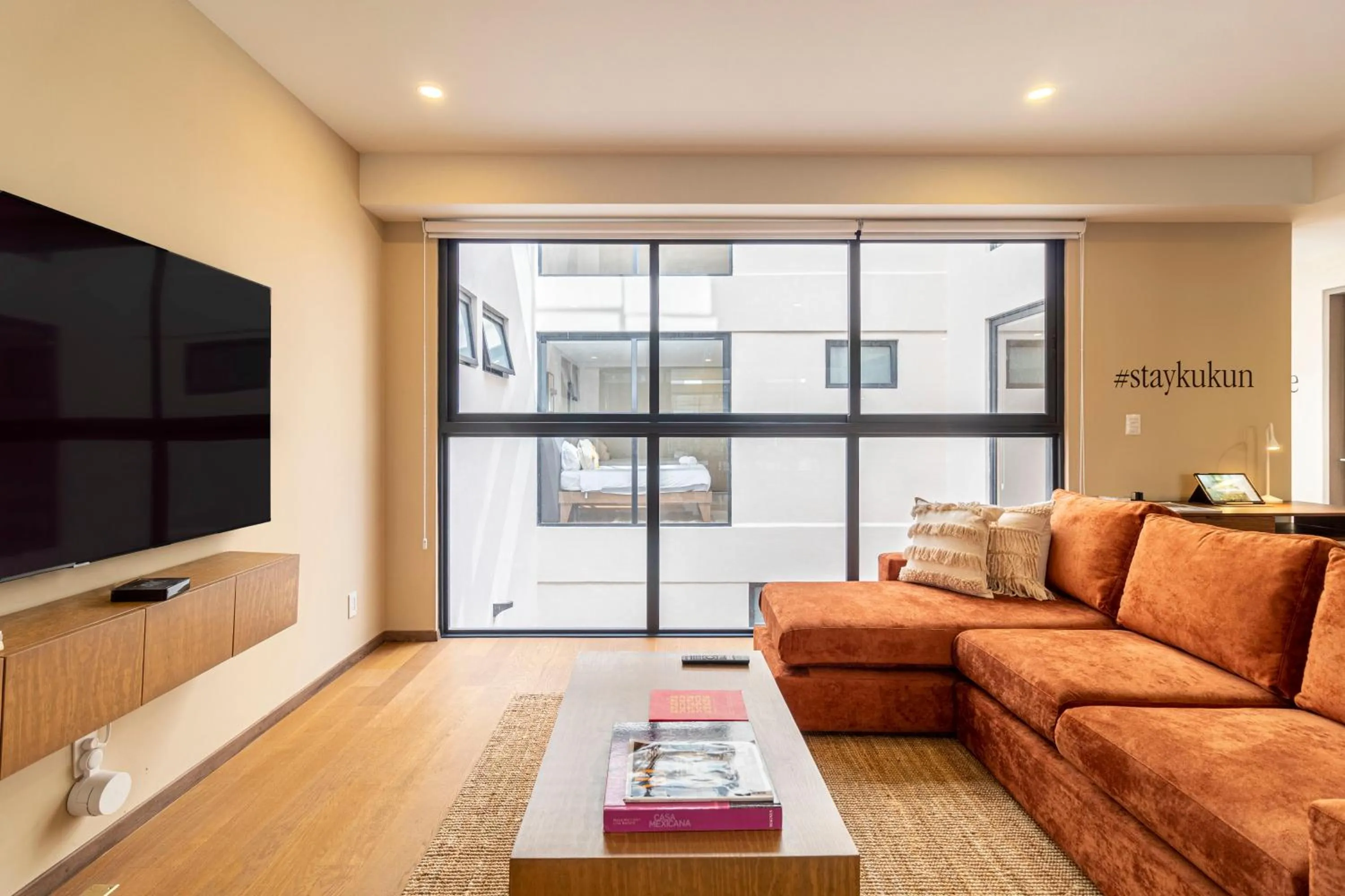 TV and multimedia in Casa Colima by Kukun