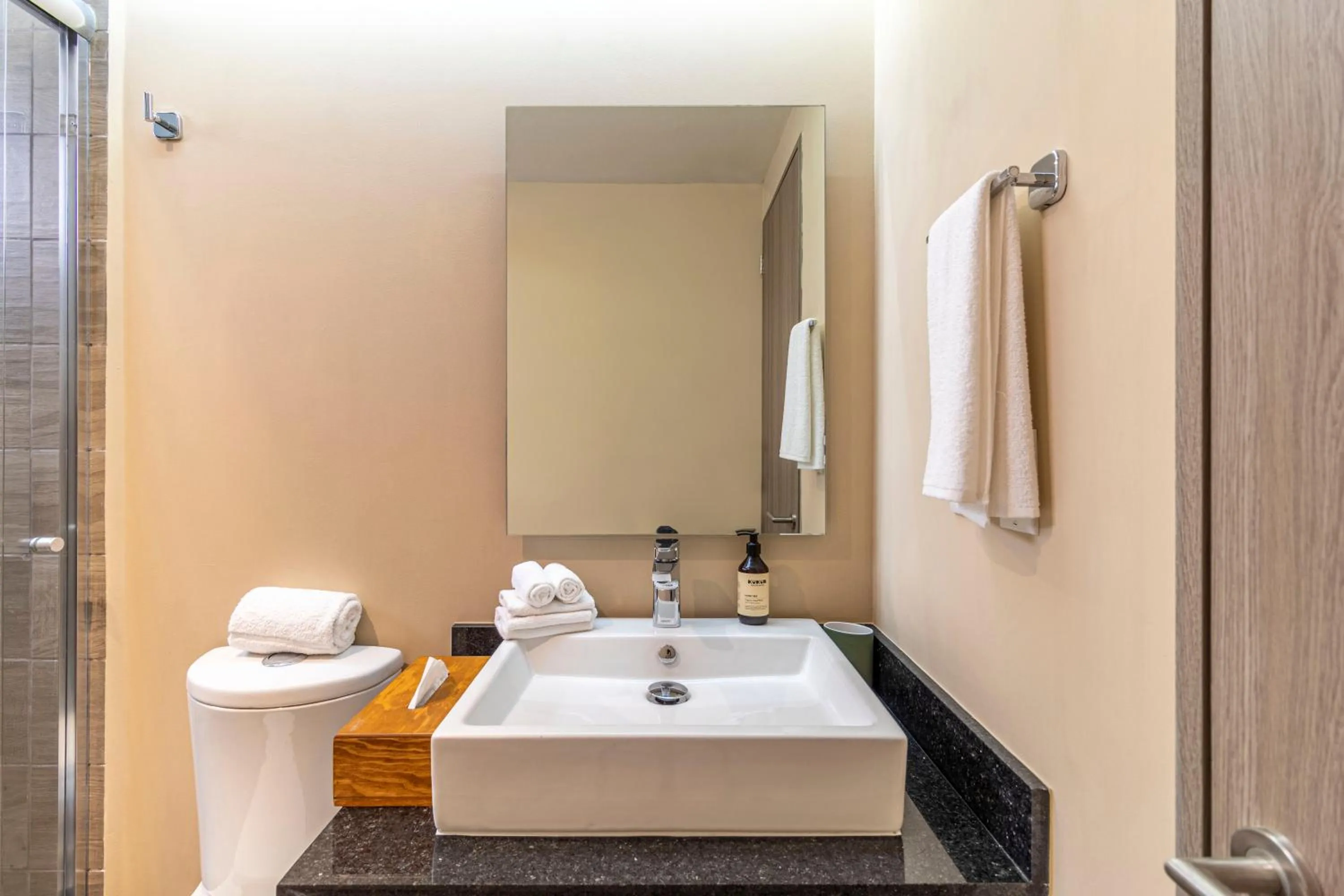 Bathroom in Casa Colima by Kukun