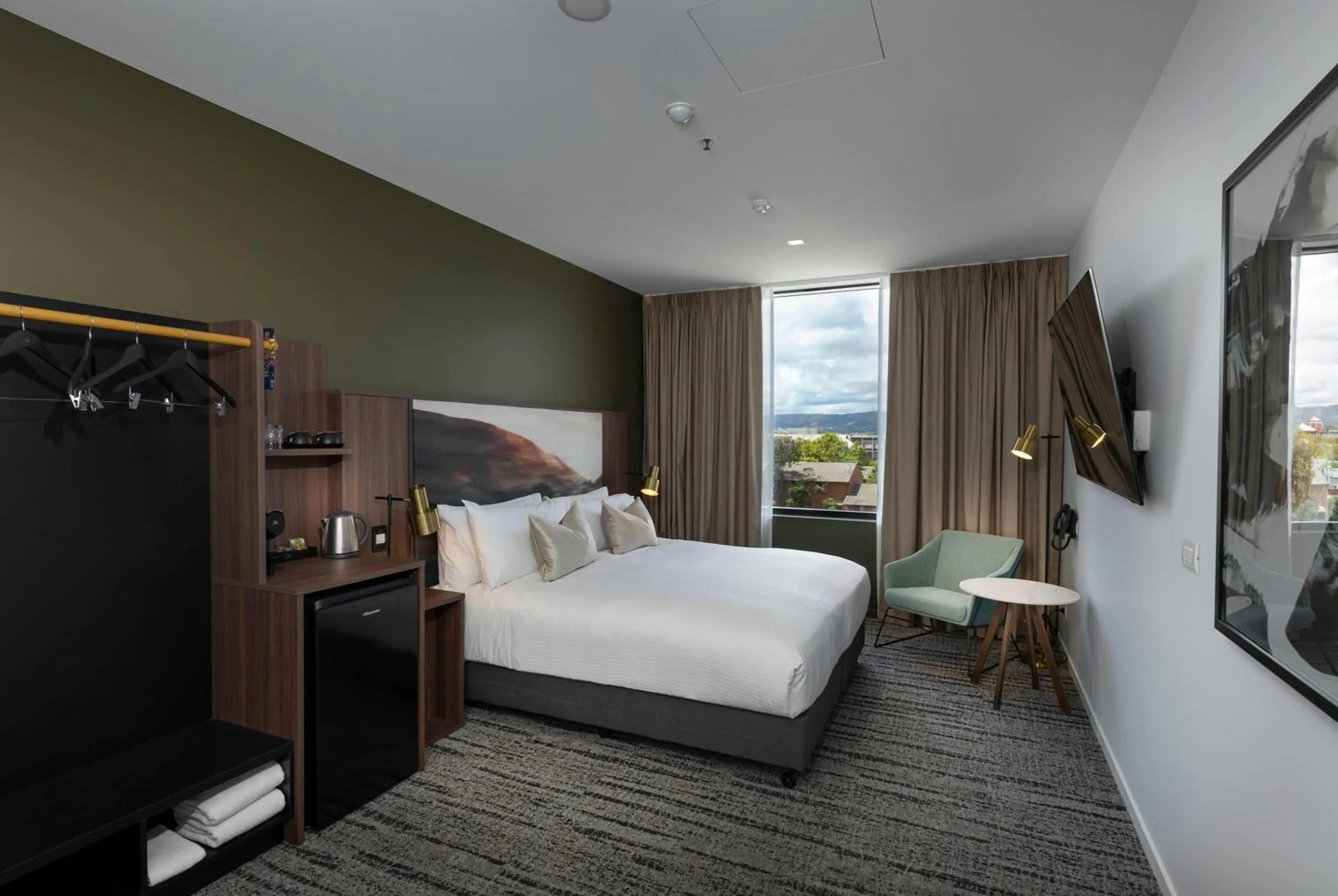 Photo of the whole room, Bed in TRYP Adelaide by Wyndham
