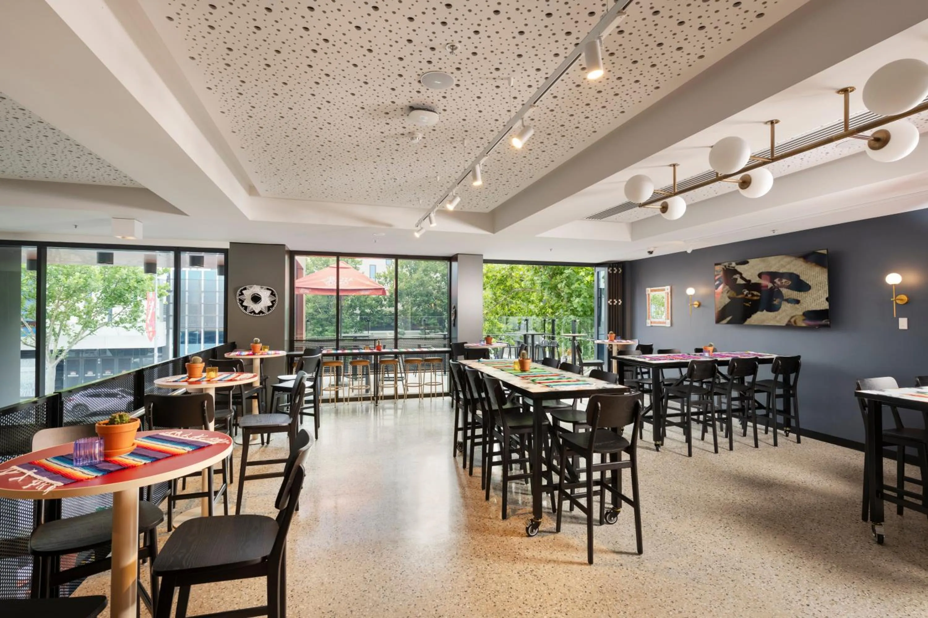Restaurant/places to eat in TRYP Adelaide by Wyndham