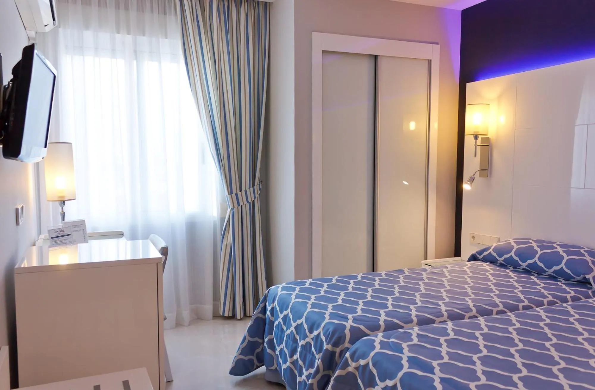 Photo of the whole room, Bed in Hotel La Cala Finestrat