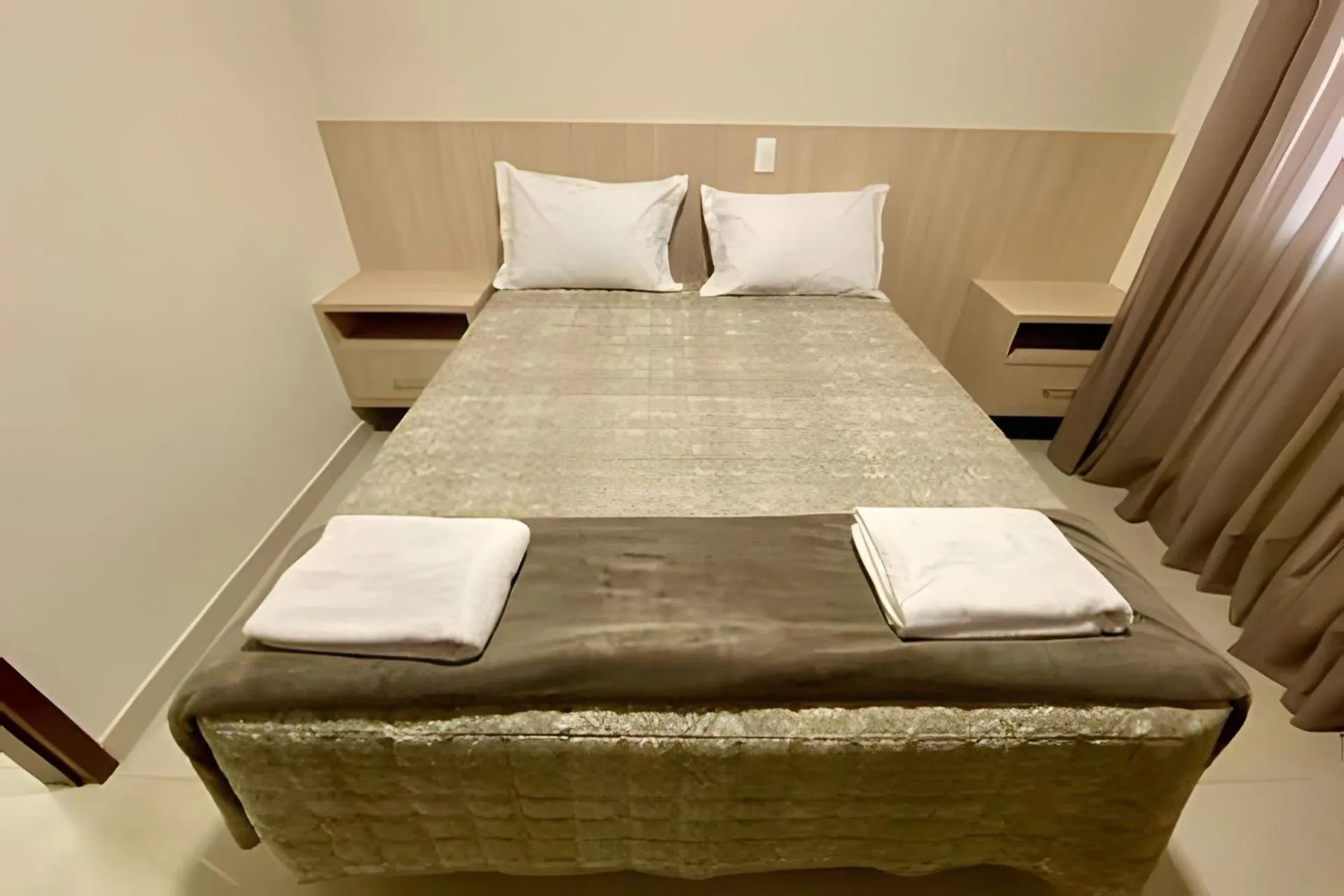 Bedroom, Bed in Edifício Shalfa