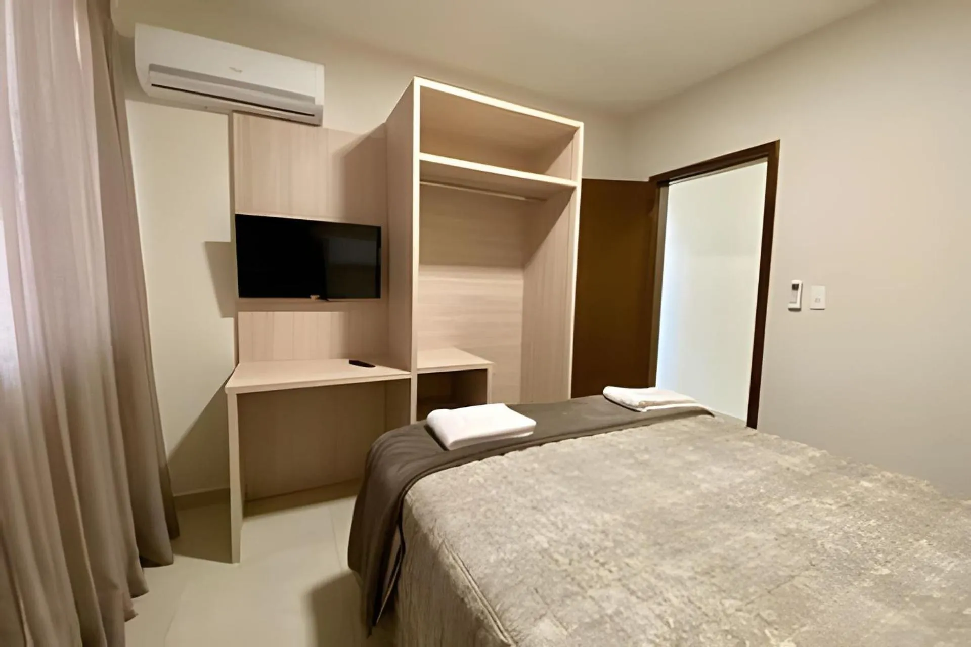 Bedroom, Bed in Edifício Shalfa