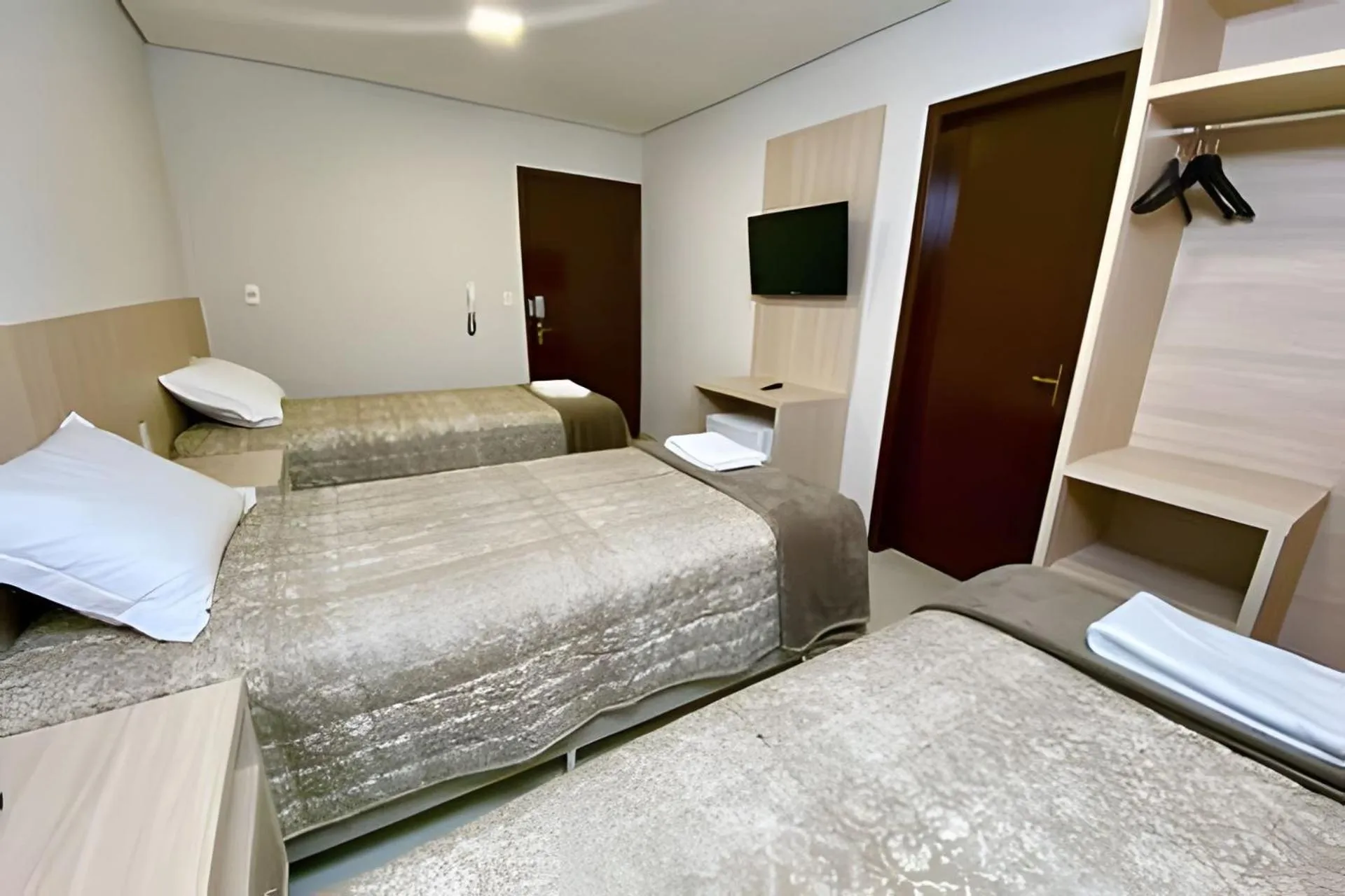 Bedroom, Bed in Edifício Shalfa