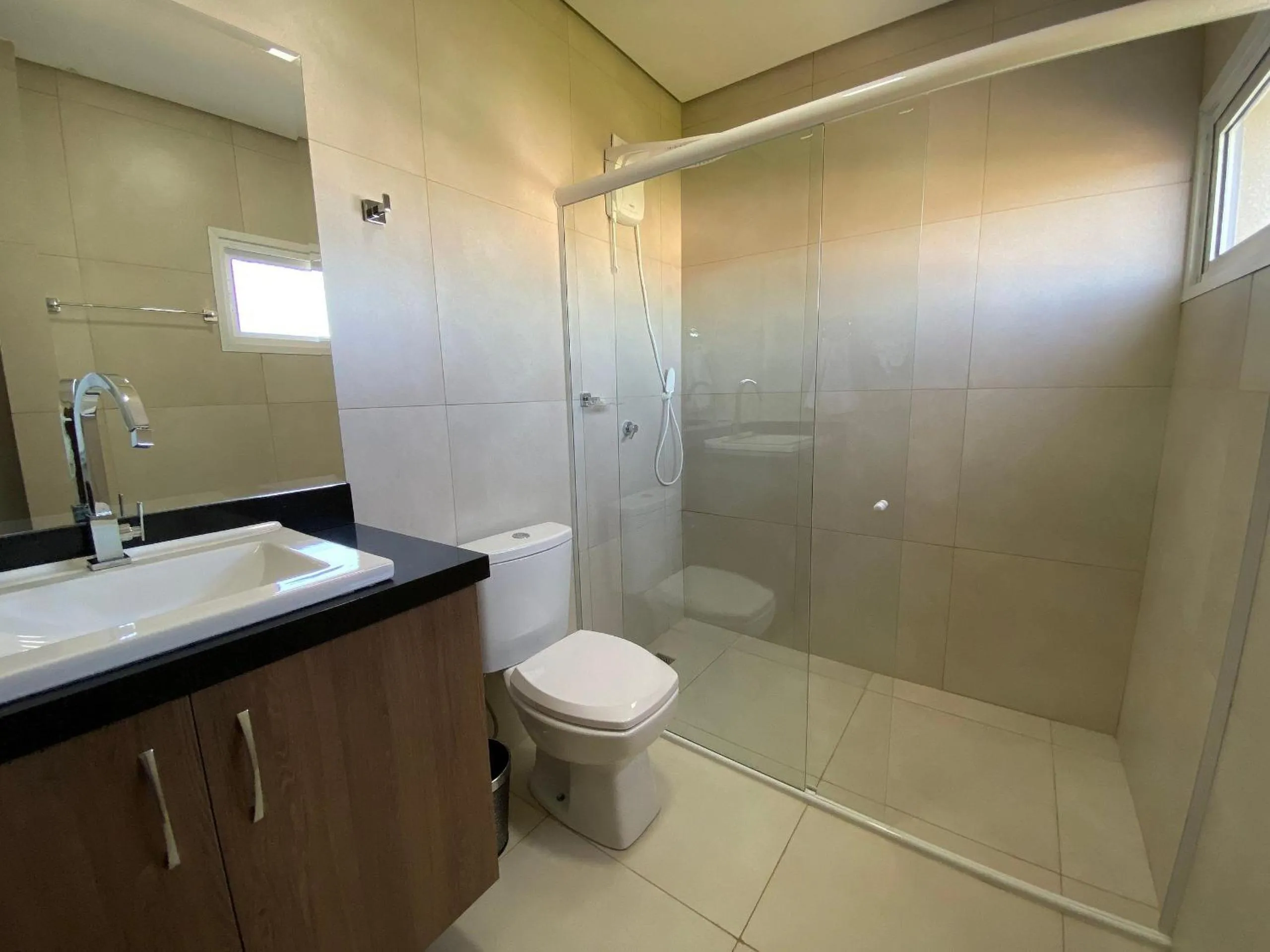 Toilet in Edifício Shalfa