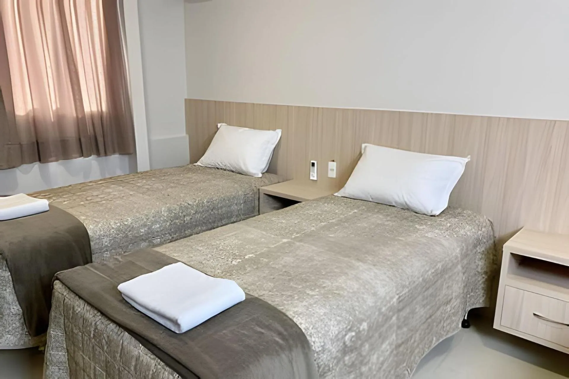 Bedroom, Bed in Edifício Shalfa