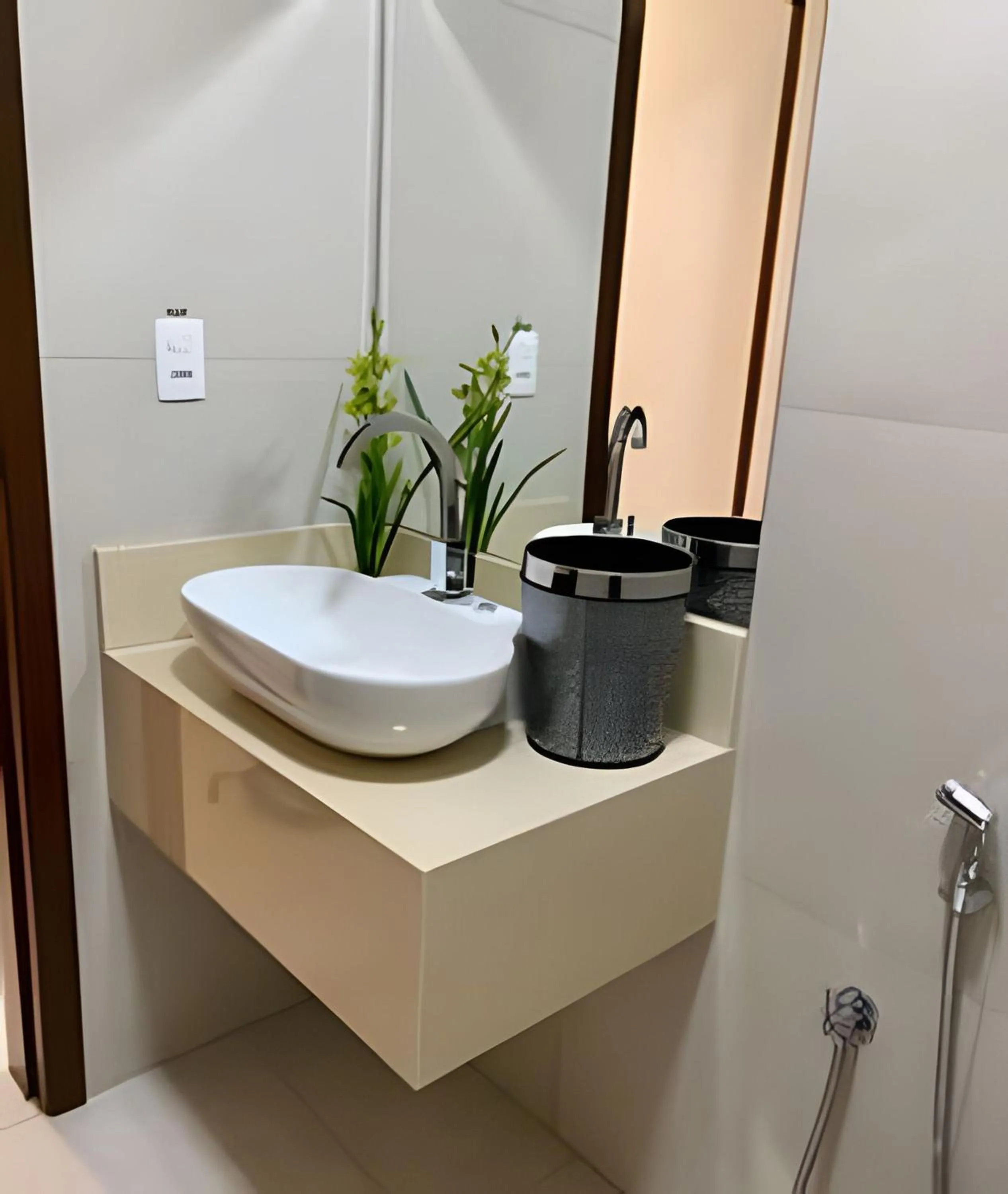 Toilet in Edifício Shalfa